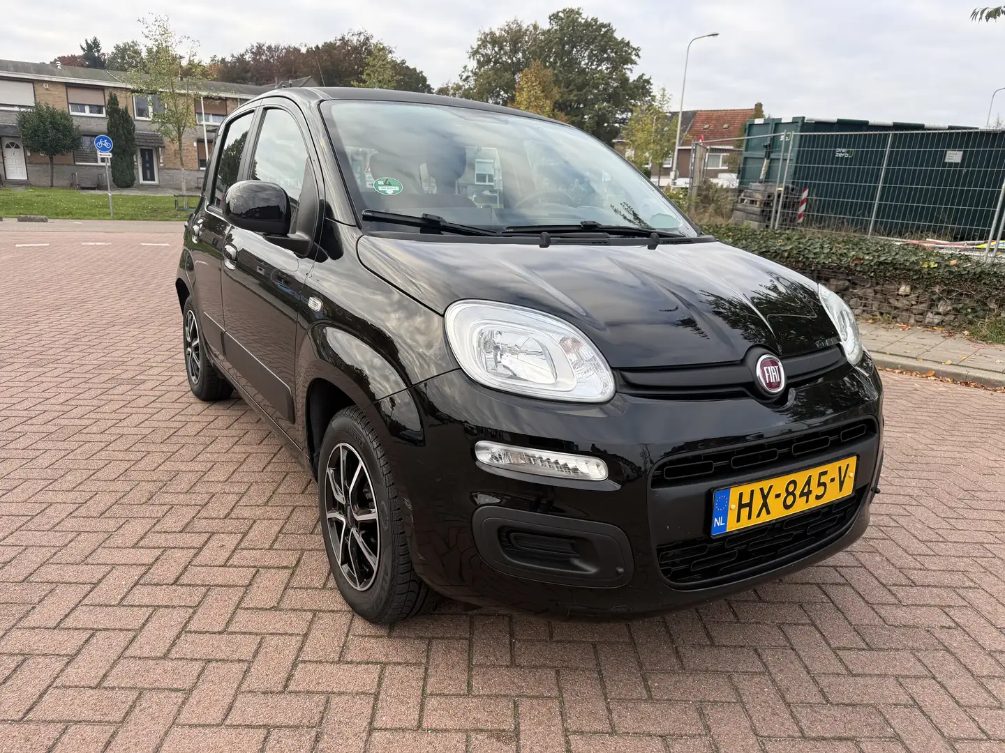 Fiat Panda 0.9 TwinAir Editione Cool AUTOMAAT 2015 85000 km Zwart - 1