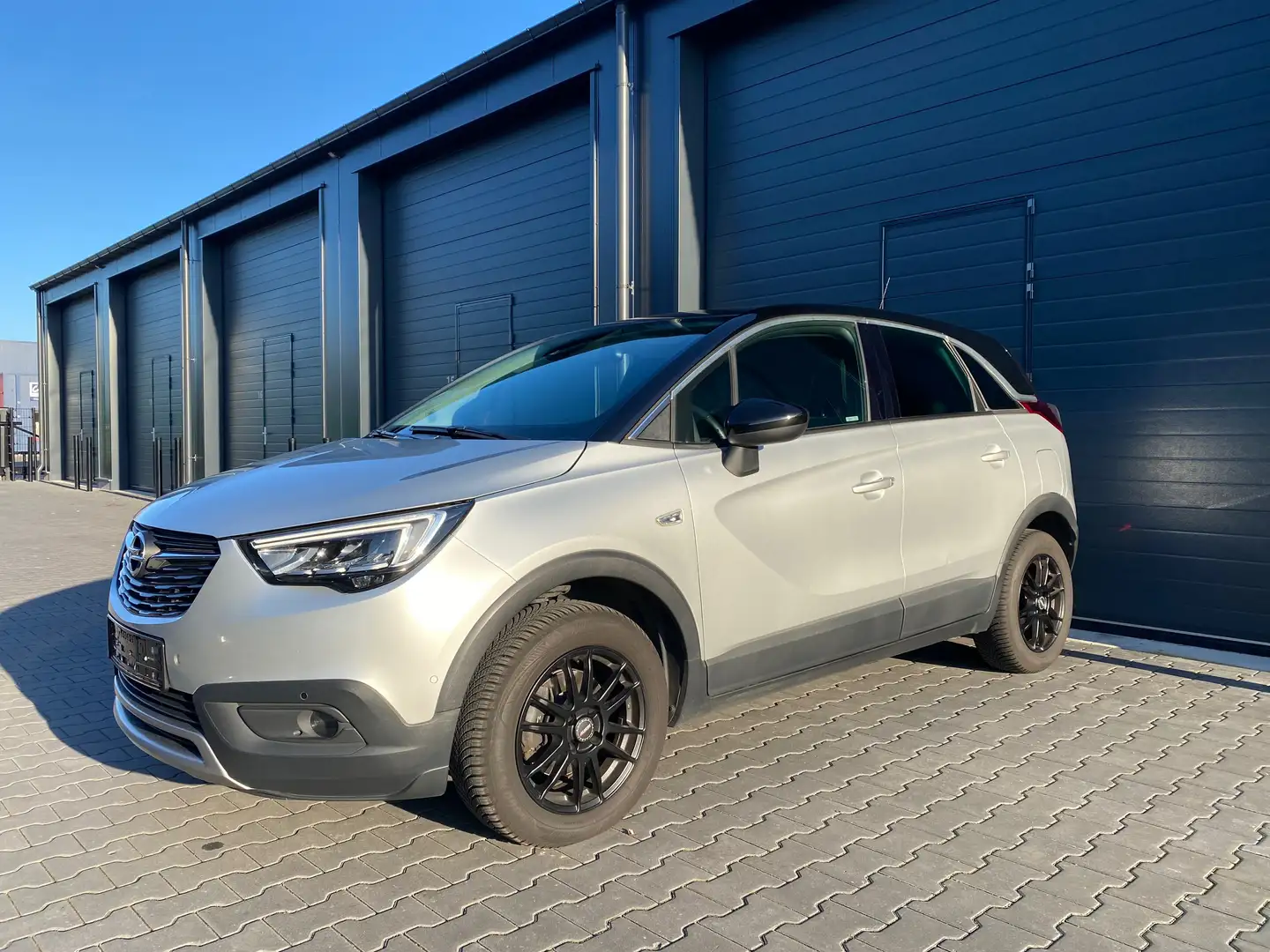 Opel Crossland X Innovation AUTOMAAT Zilver - 2