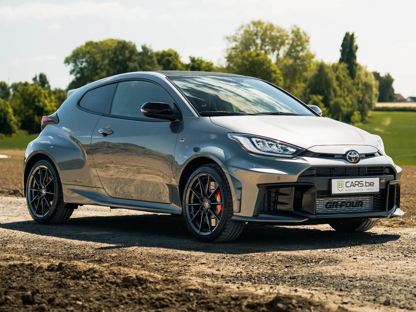 Toyota Yaris GR MK2 HIGH SPORT TRACK PREMIUM PACK FORGED WHEELS Grijs - 2