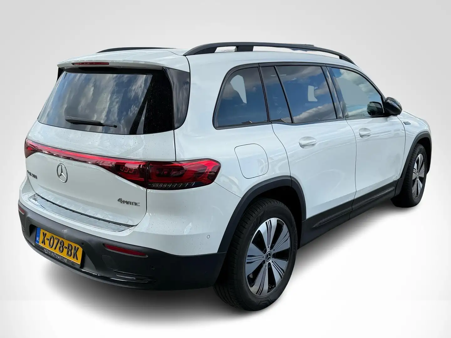 Mercedes-Benz EQB 300 EQB 4MATIC Luxury Line 7-Persoons | Advanced Pakke Wit - 2