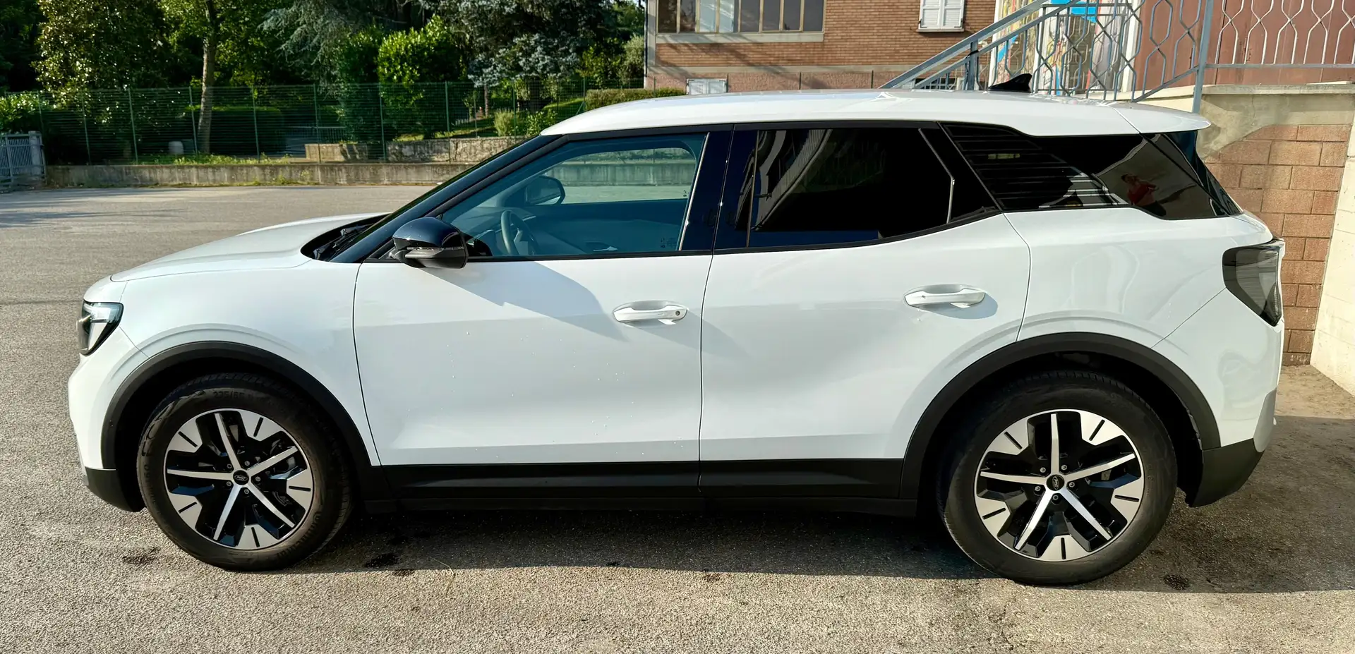 Ford Explorer Explorer EV 77kWh Extended Range rwd Bianco - 1
