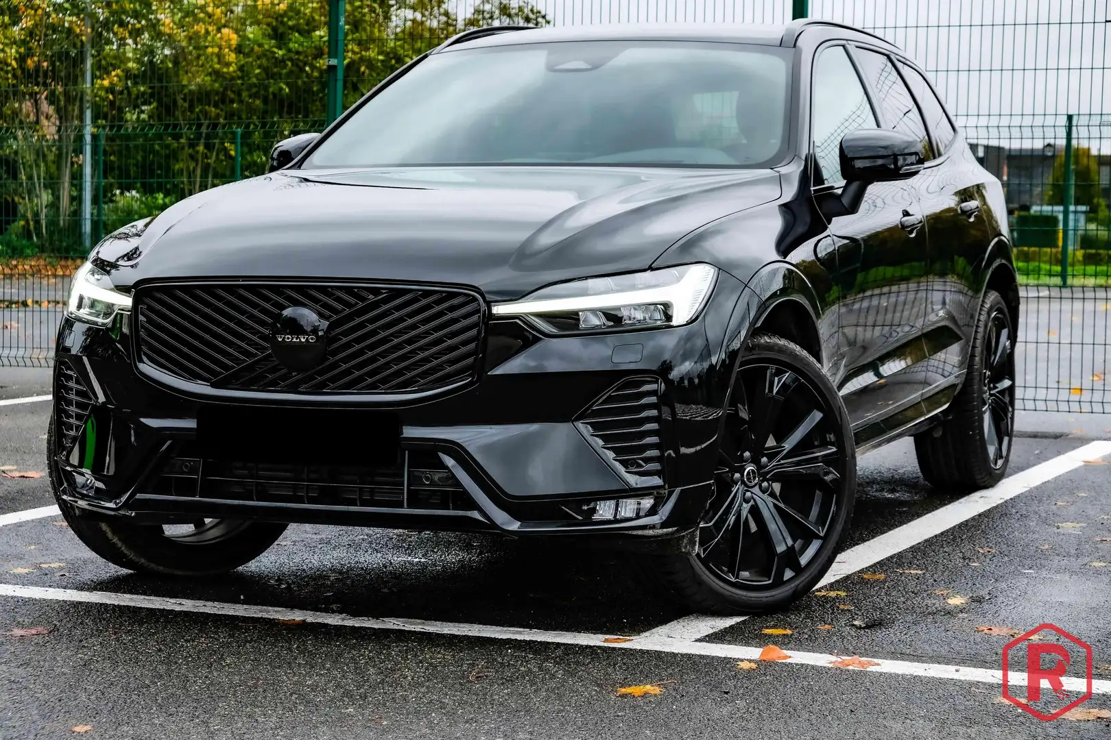 Volvo XC60 B5 MY26 Facelift Plus Black Edition AWD Garantie Noir - 1