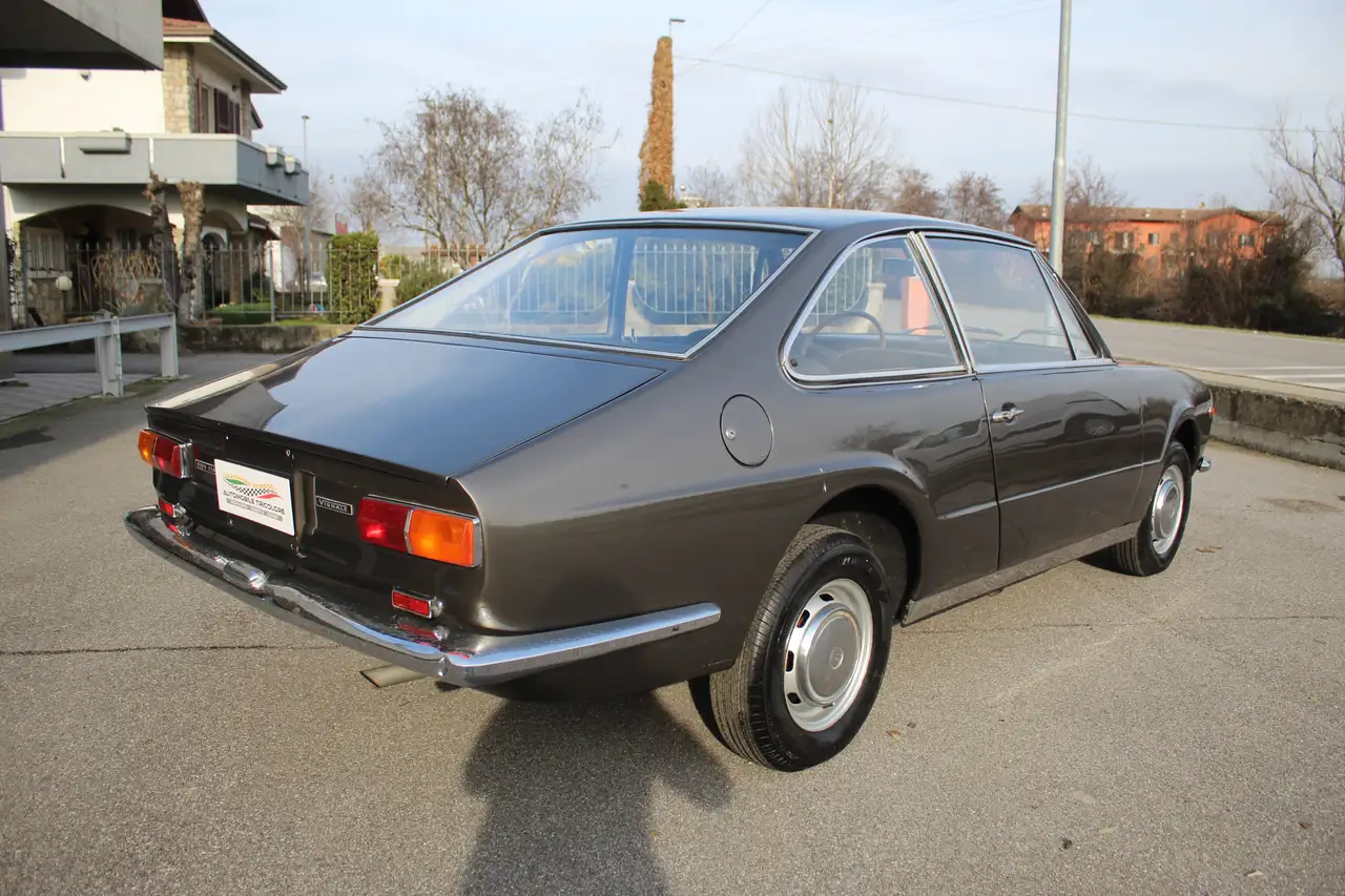 Fiat 124 Coupè Eveline Vignale Fuoriserie - meno di 200 prodotte, foto 2