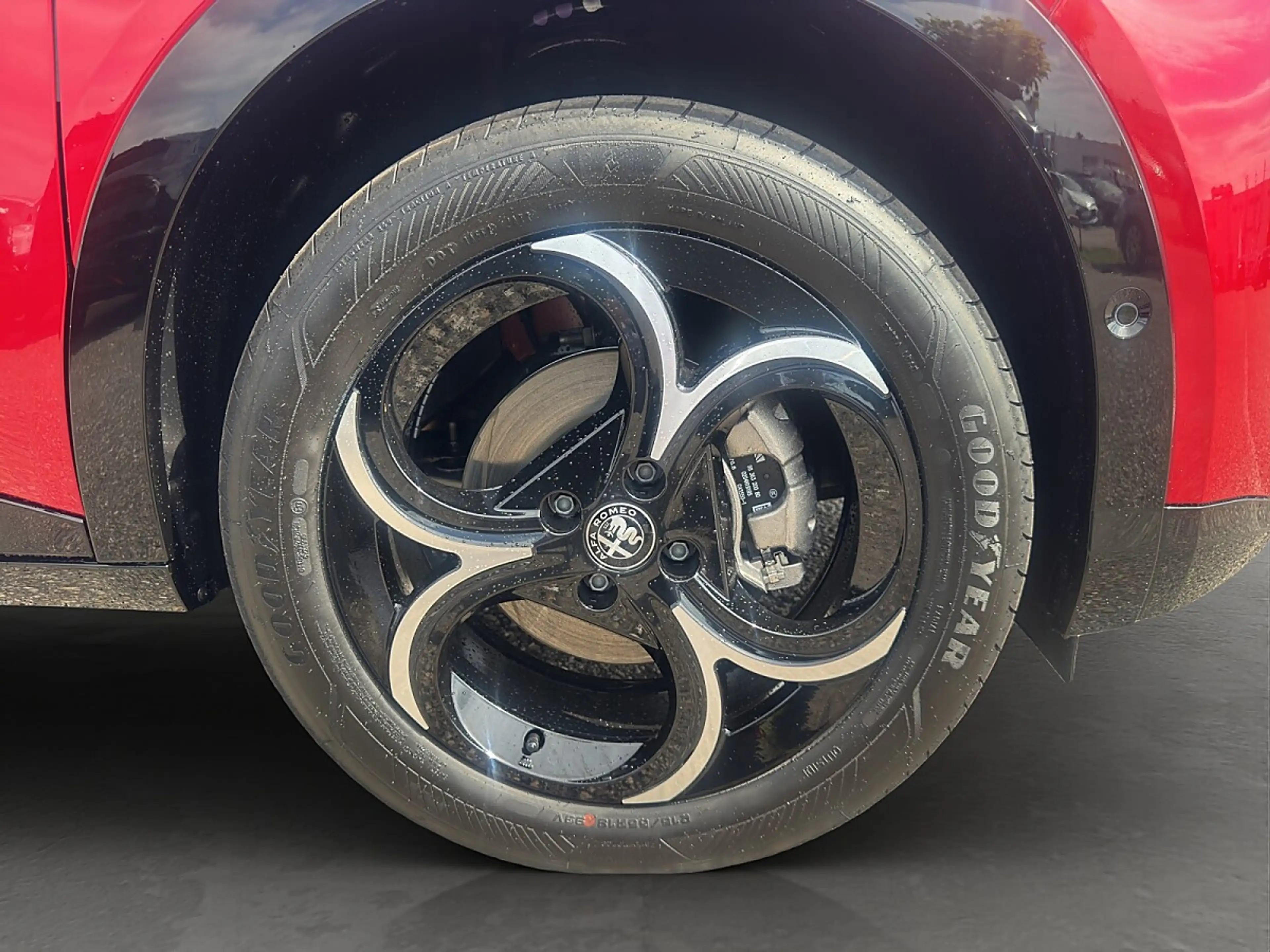 Alfa Romeo Junior Ibrida Ti TAGEZULASSUNG — photo 8
