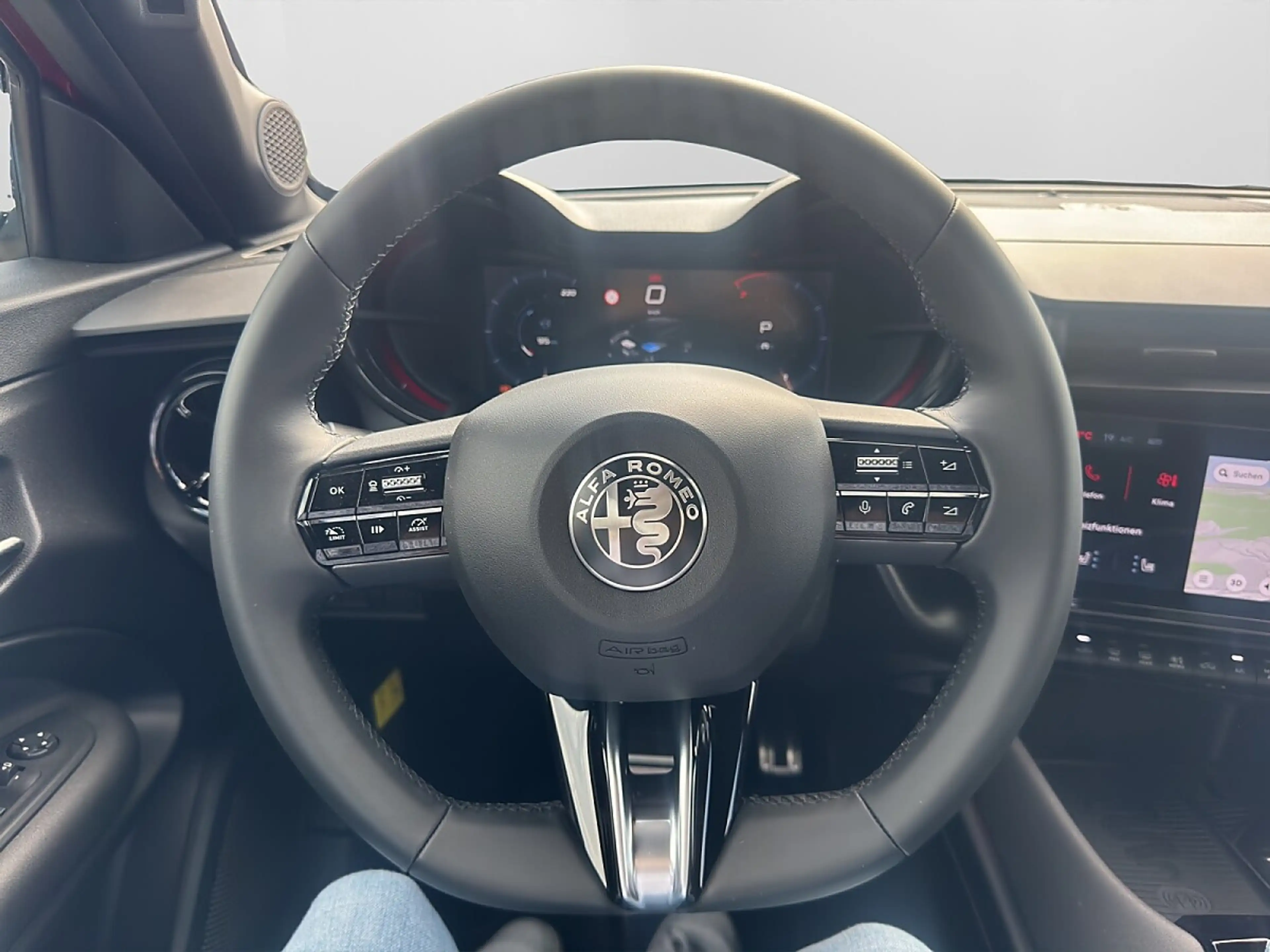 Alfa Romeo Junior Ibrida Ti TAGEZULASSUNG — photo 11