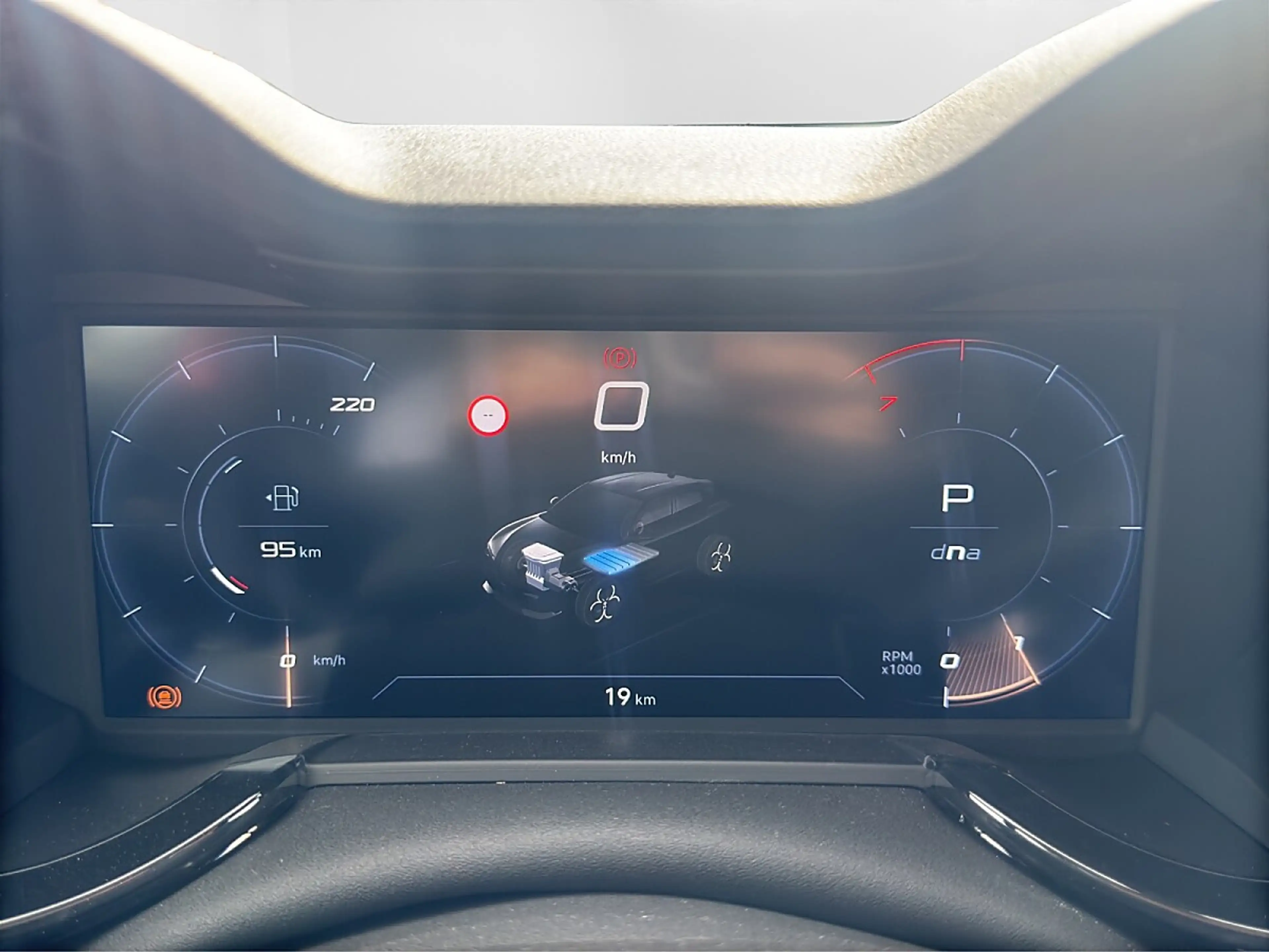 Alfa Romeo Junior Ibrida Ti TAGEZULASSUNG — photo 12