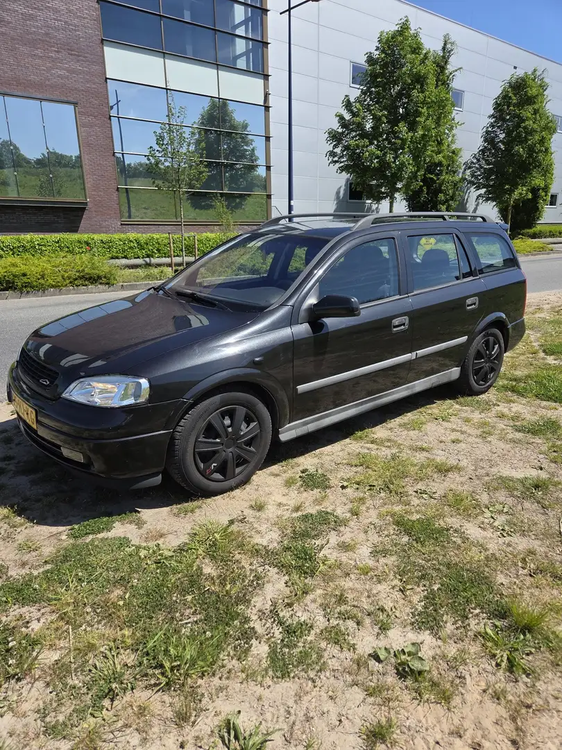 Opel Astra 1.8-16V Comfort Zwart - 2