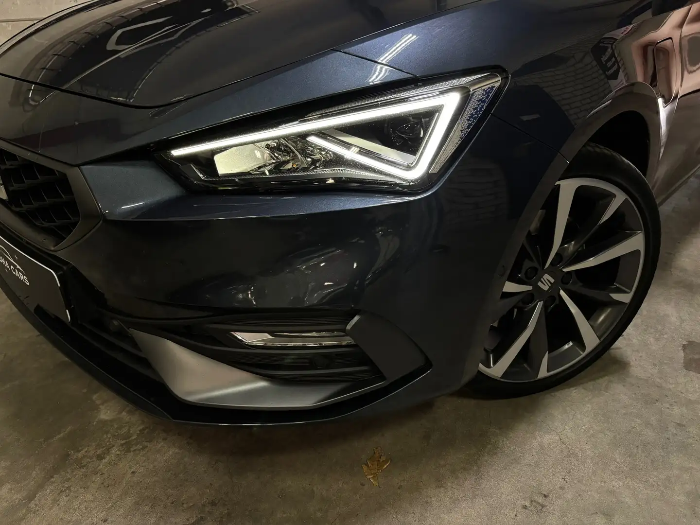 SEAT Leon 1.4 TSI eHybrid PHEV FR Šedá - 2