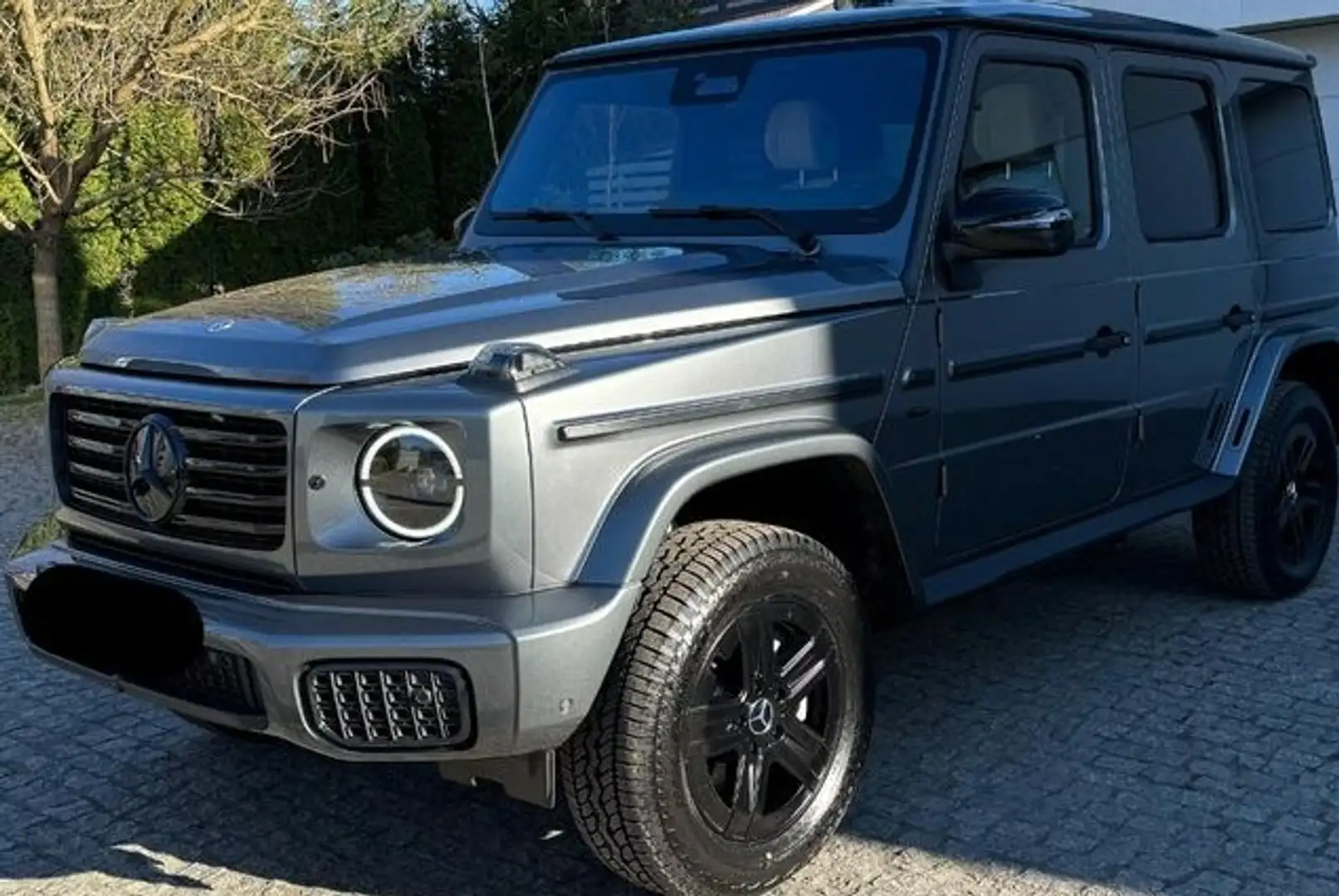 Mercedes-Benz G 580 Šedá - 1