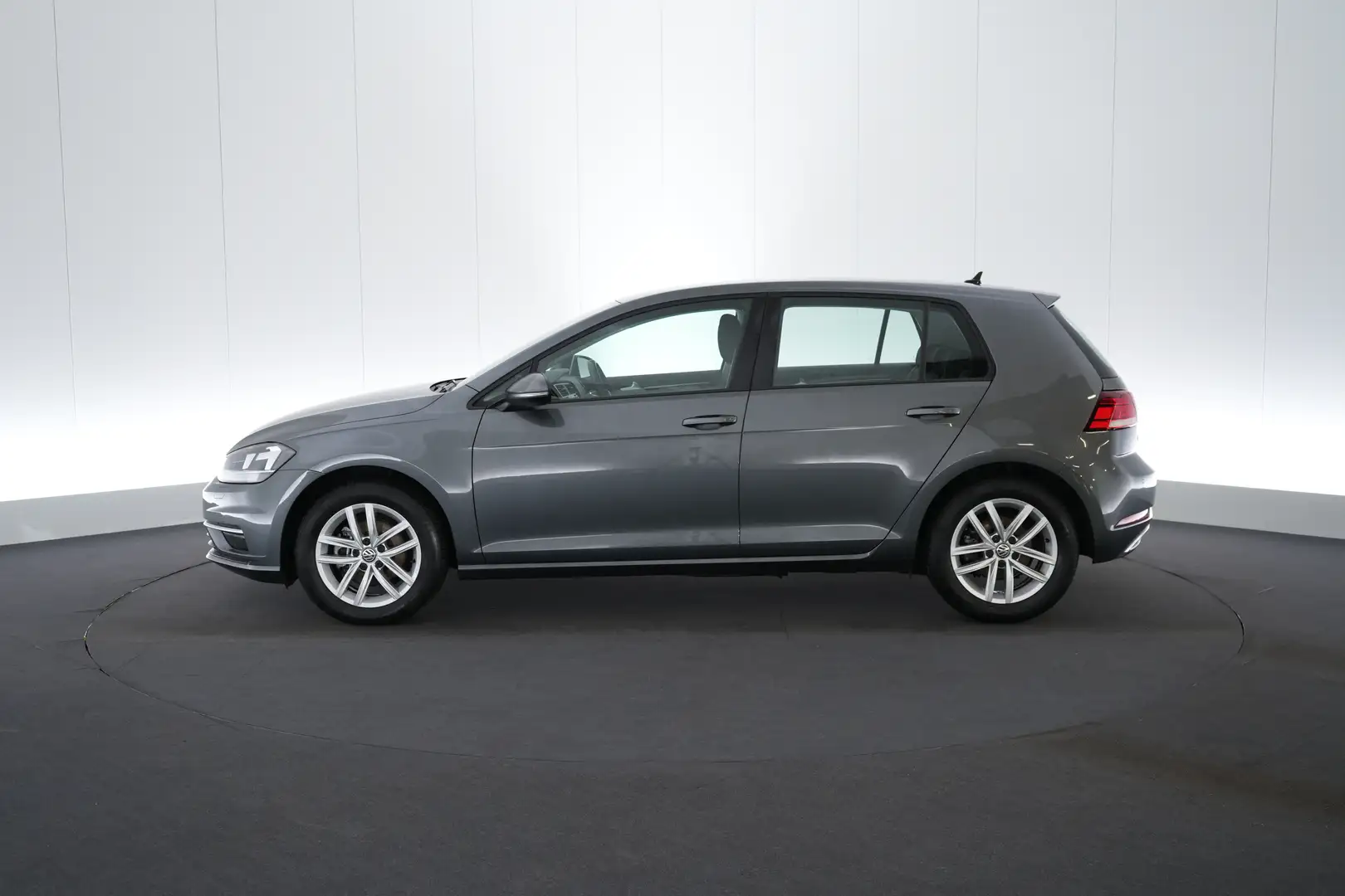 Volkswagen Golf 1.5 TSI ACT Highline OPF DSG ALCANTARA GPS CAM Grijs - 2