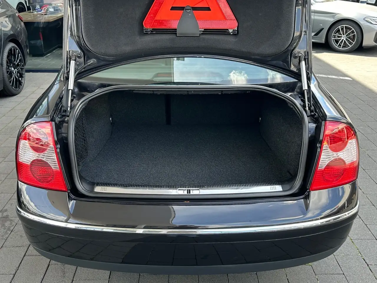 Volkswagen Passat 1.9 TDI 4Motion Highline | Alcantara, foto 8