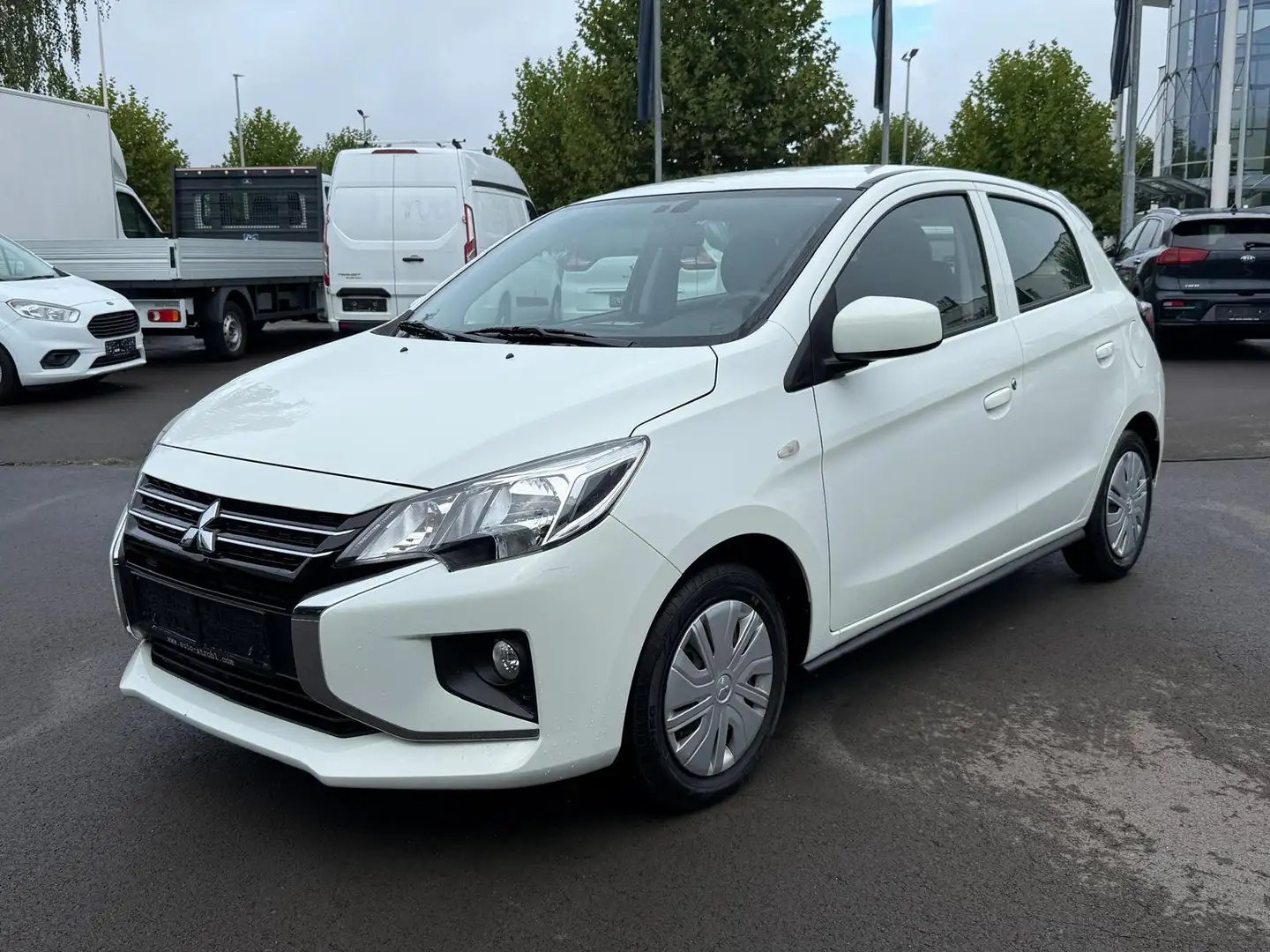 Mitsubishi Space Star 1,2 MIVEC AS&G Inform nur *1.850Km* Blanc - 1
