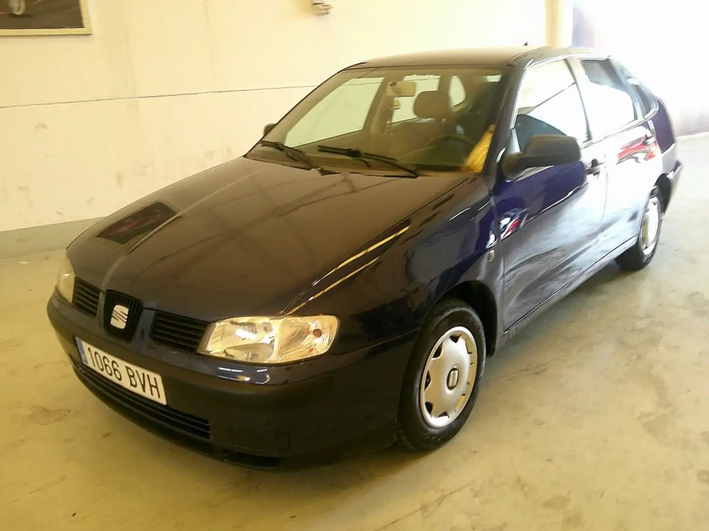 SEAT Cordoba Vario 1.9 SDi Stella Bleu - 1