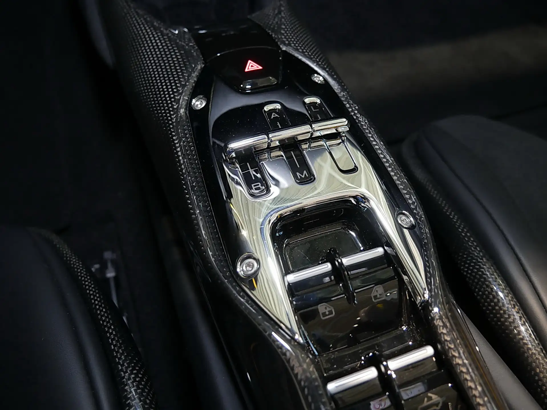 페라리 296 GTS 2025 초록 사진 7