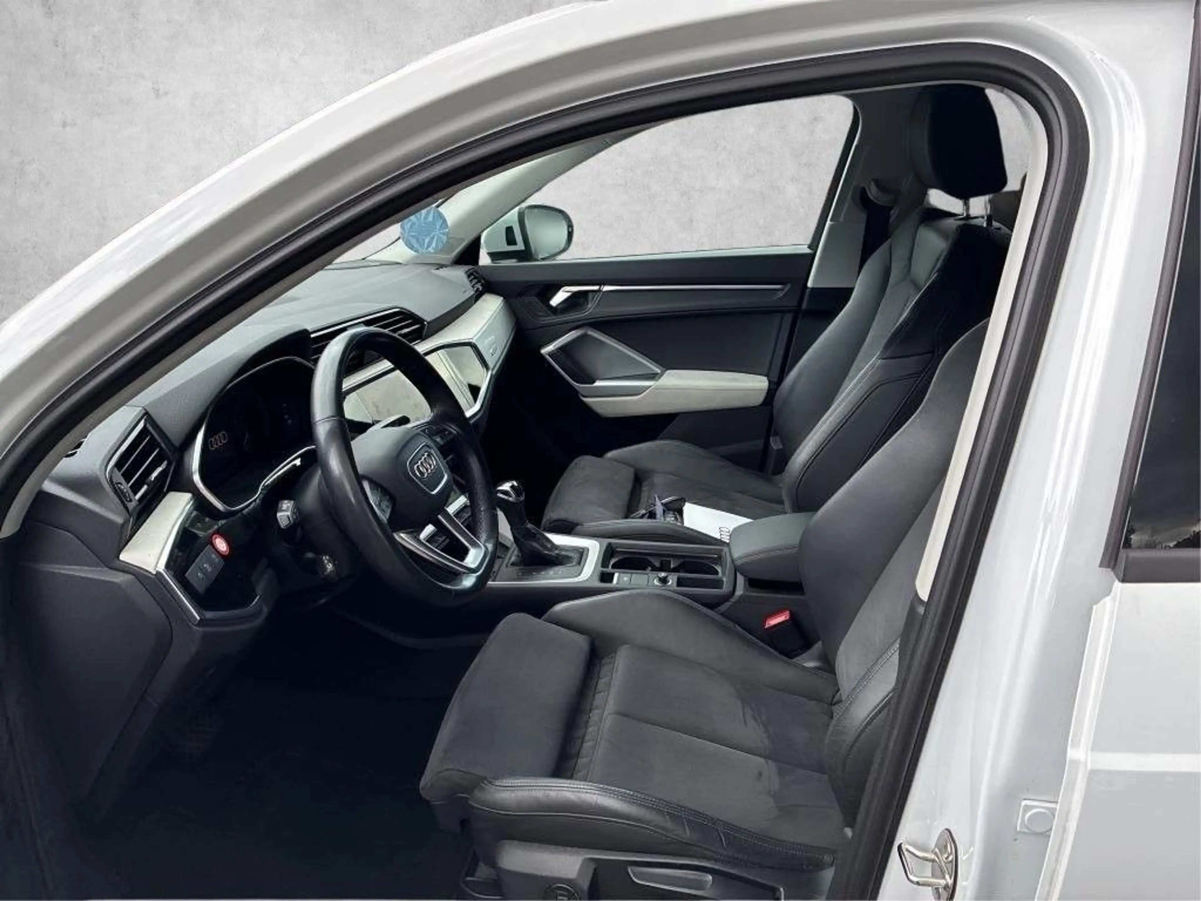 Audi Q3 45 TFSI e S-TRO*S-LINE*MATRIX*SONOS*NAVI*APP* — photo 6
