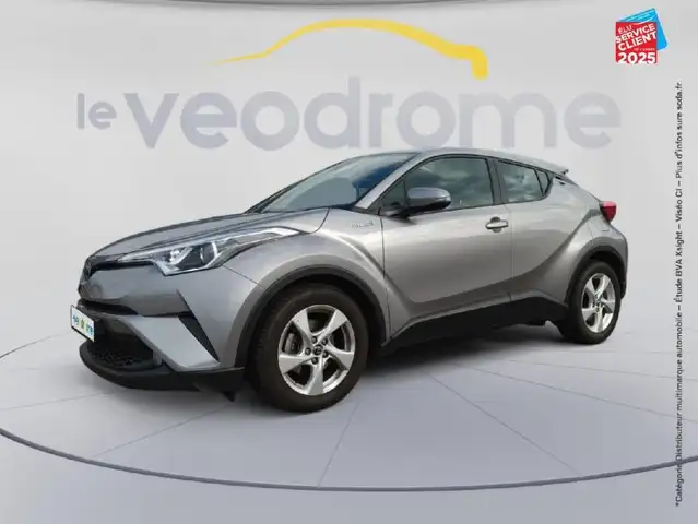 Toyota Dyna 122h Dynamic 2WD E-CVT MC19 GPS Camera Carplay Attelage