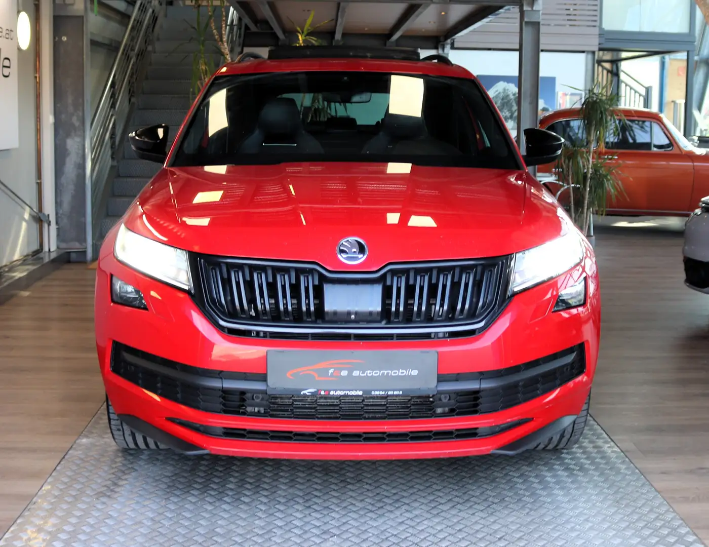 Skoda Kodiaq Sportline 4x4 TDI Rot - 2