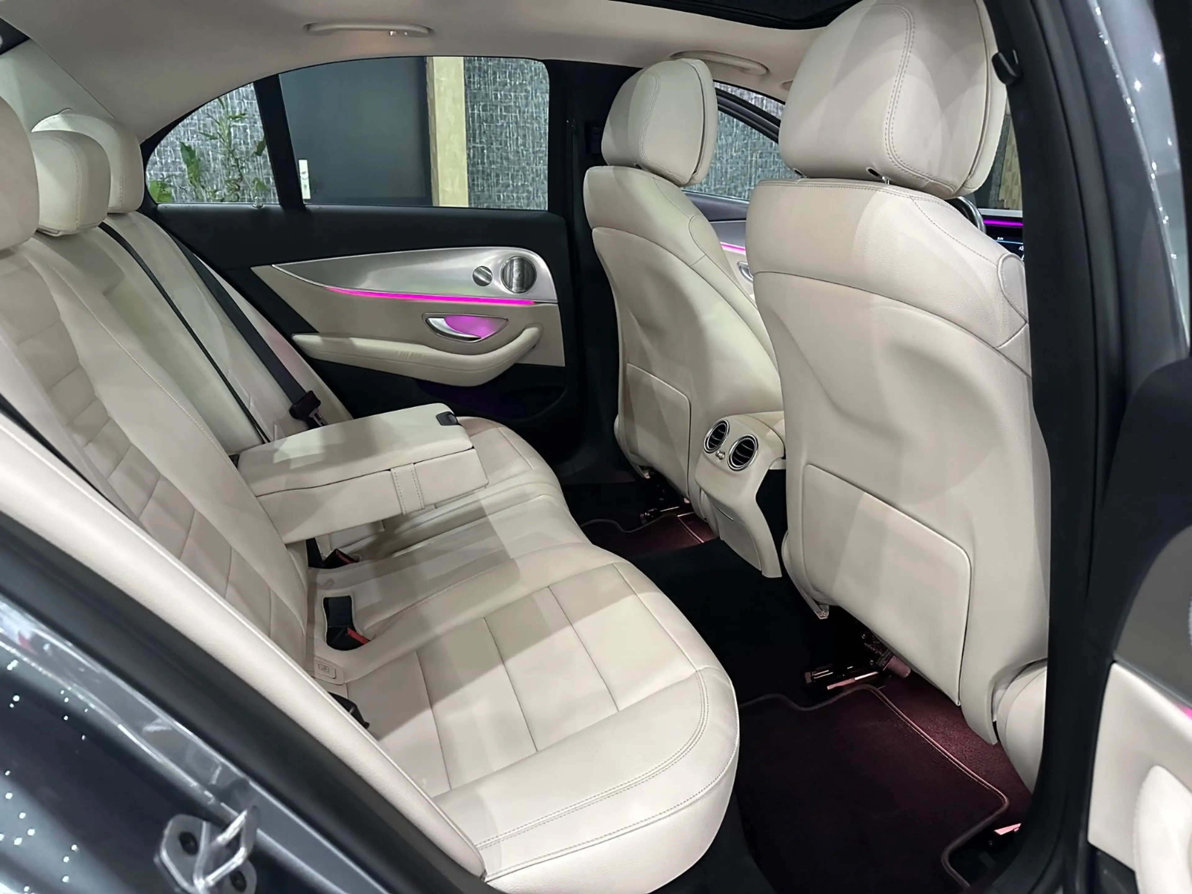 Mercedes-Benz E 450 E450 4Matic AMG Line/PANORAMA /HEAD-UP /MEMORY/ — photo 14