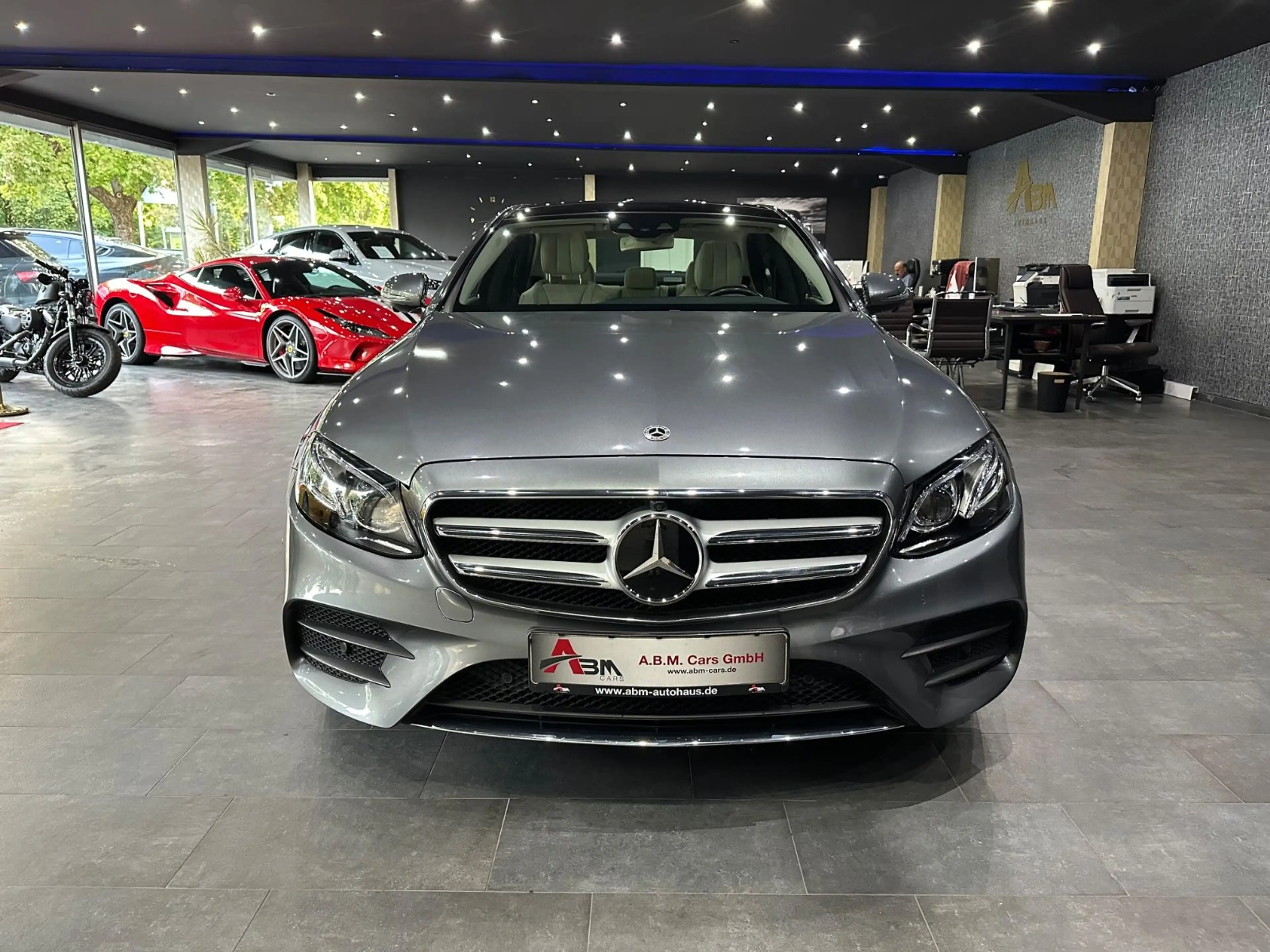 Mercedes-Benz E 450 E450 4Matic AMG Line/PANORAMA /HEAD-UP /MEMORY/ — photo 2