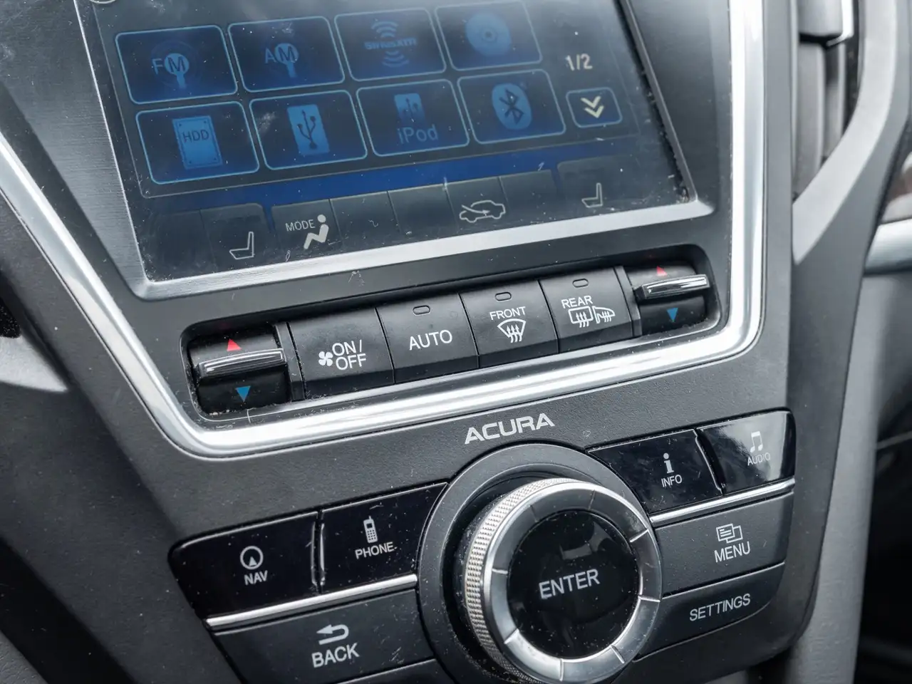 Acura MDX снимка Acura MDX