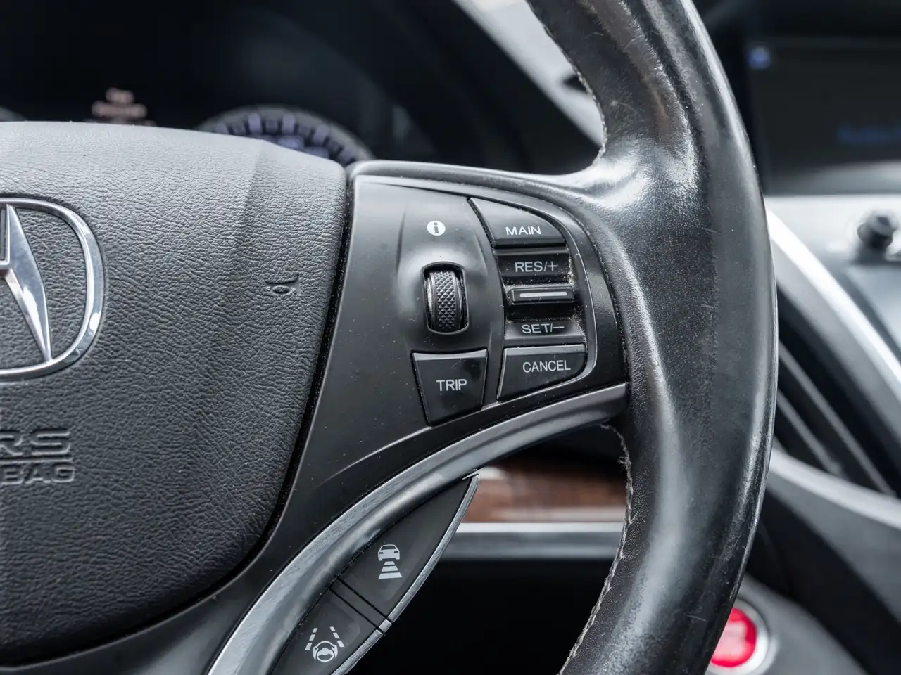 Acura MDX снимка Acura MDX