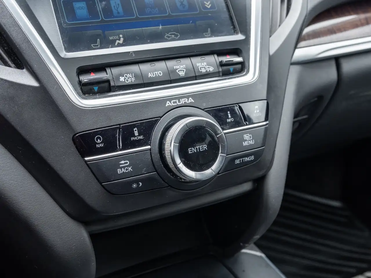 Acura MDX снимка Acura MDX