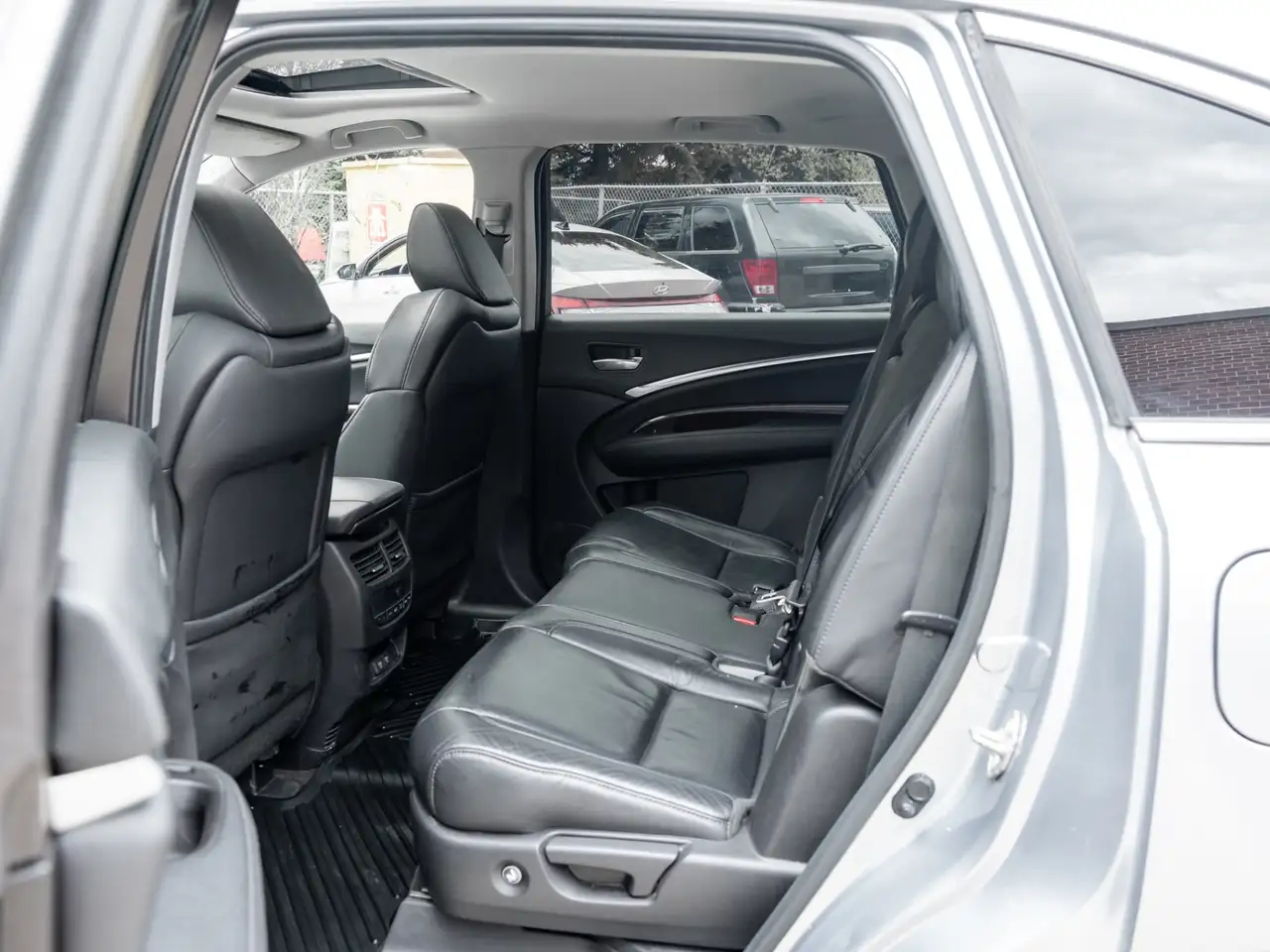 Acura MDX снимка Acura MDX