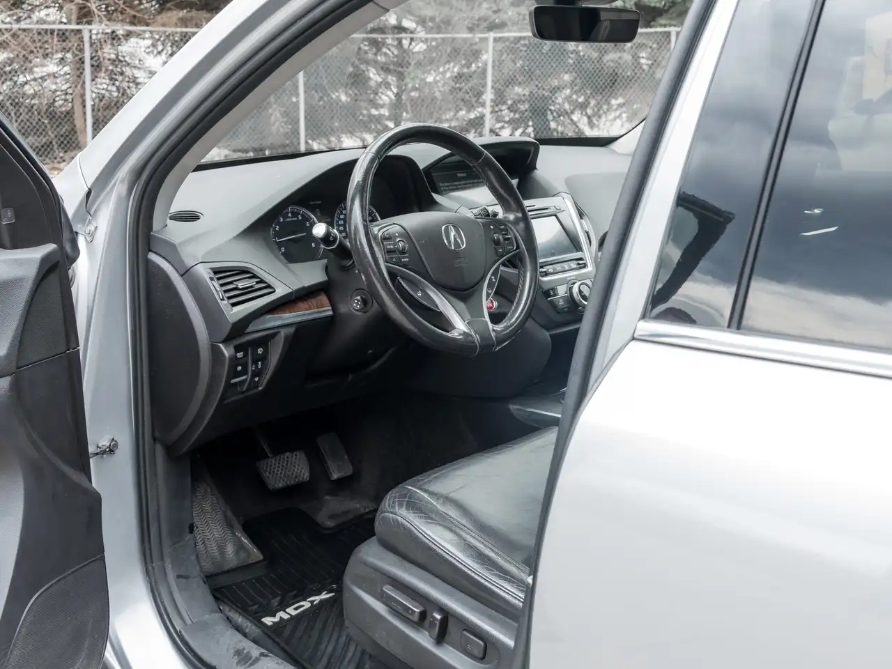 Acura MDX снимка Acura MDX