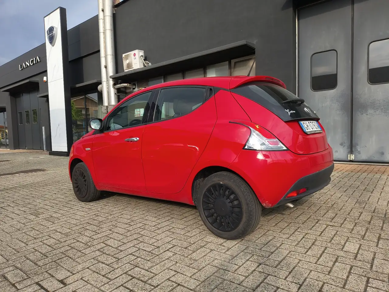 Lancia Ypsilon 2021 — фото 7