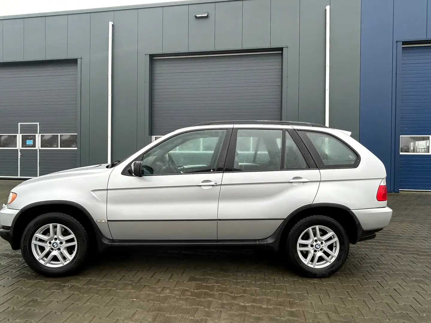 BMW X5 3.0i Executive Airco Export Grijs - 2