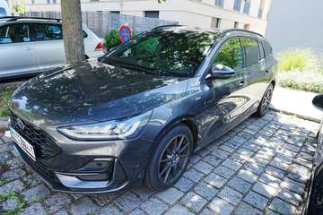 Ford Focus Turnier ST-Line 1.0 mHEV | Top Zustand | EZ 10/2023 | Neues Service & Batterie | neue 8-fach Alu