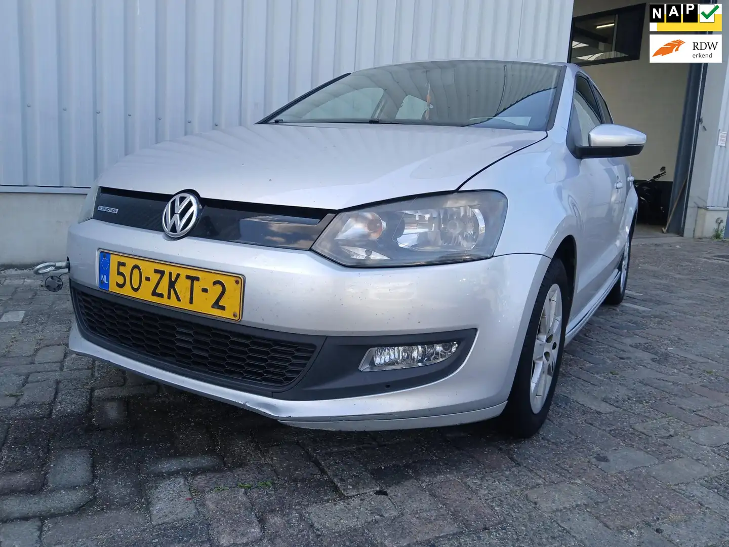 Volkswagen Polo 1.2 TDI BlueMotion Comfort Edition - Airco - Cruis Grijs - 1