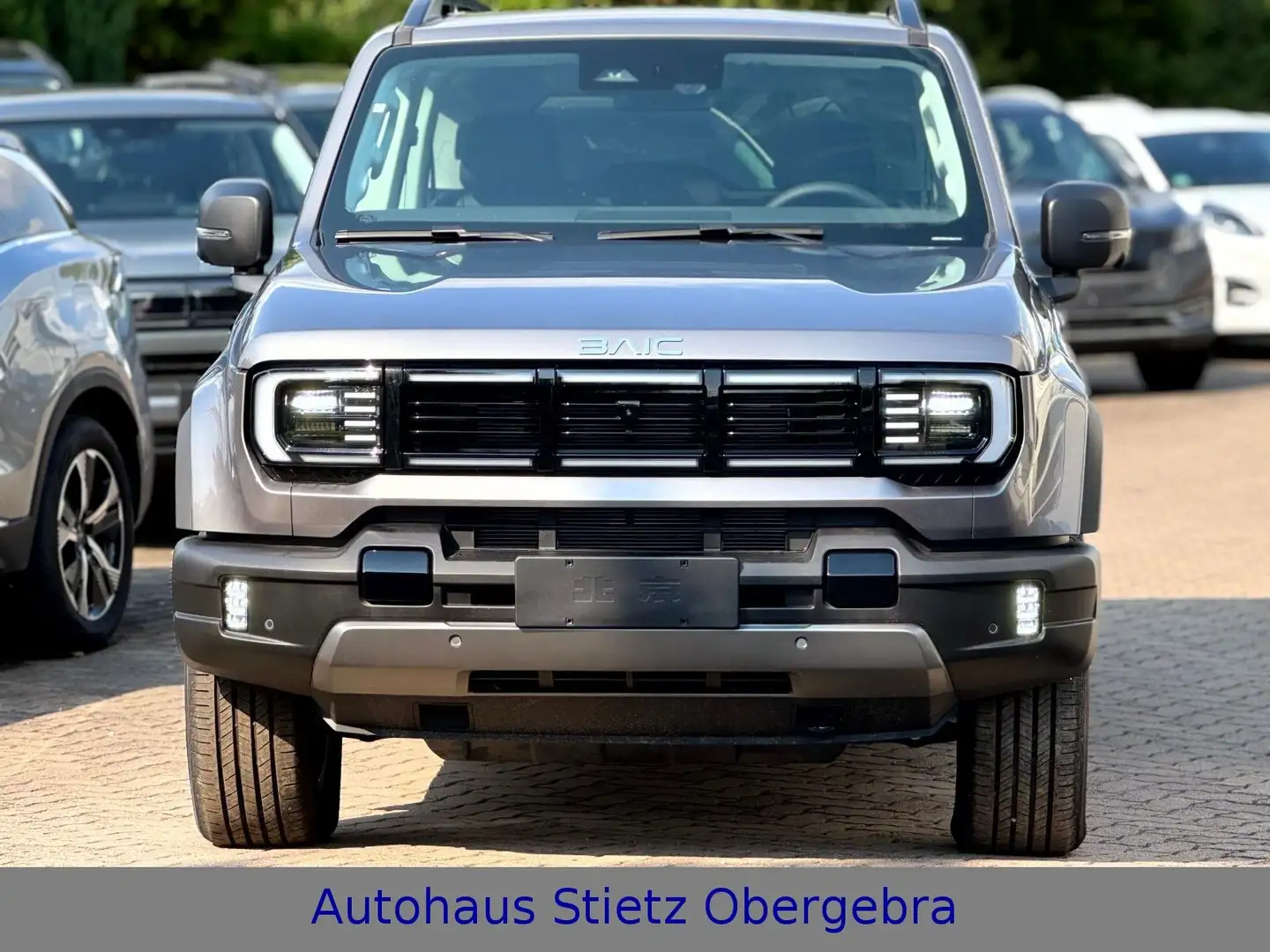 BAIC BJ40 Pro 4X4 Exclusive Grau - 2