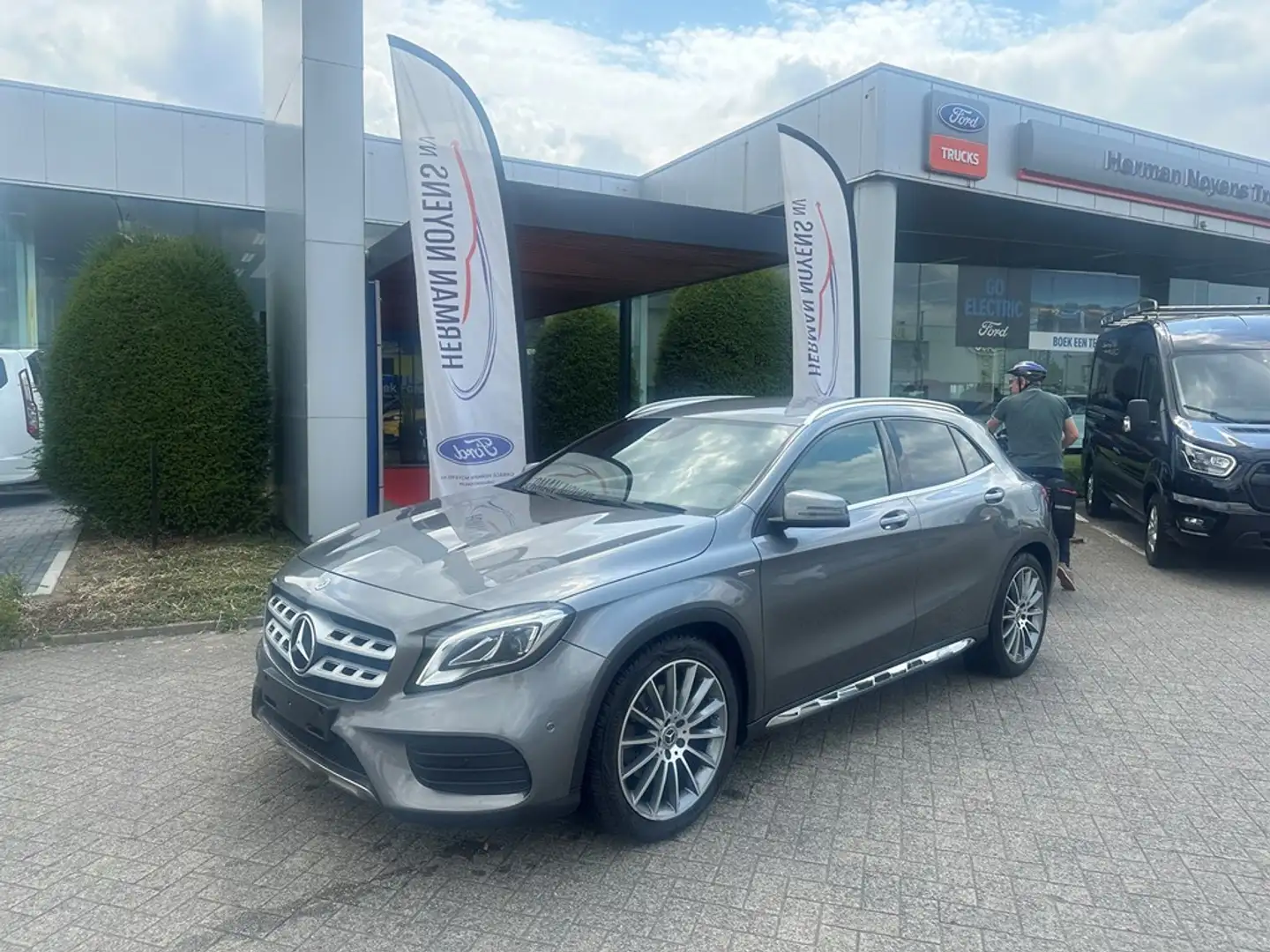 Mercedes-Benz GLA 250 4MATIC - €17.687,95 excl. BTW Argent - 1