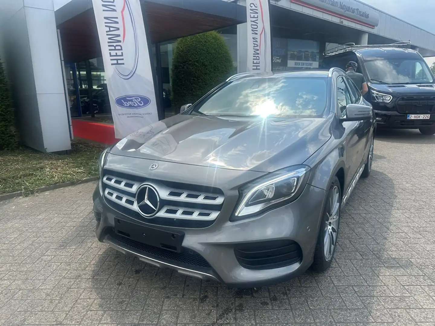 Mercedes-Benz GLA 250 4MATIC - €17.687,95 excl. BTW Argent - 2