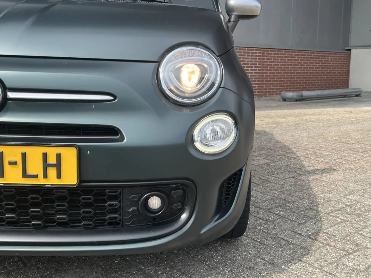 Fiat 500C 1.2 Rockstar | Automaat | Carplay | Clima | 16" VE Groen - 2