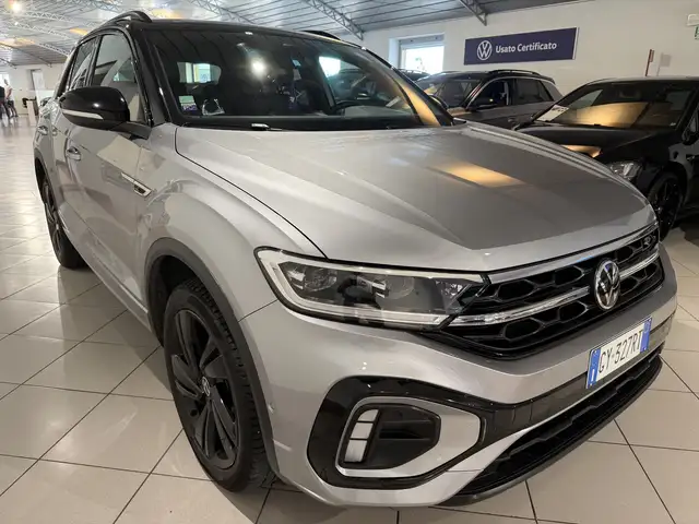 Volkswagen T-Roc view 7