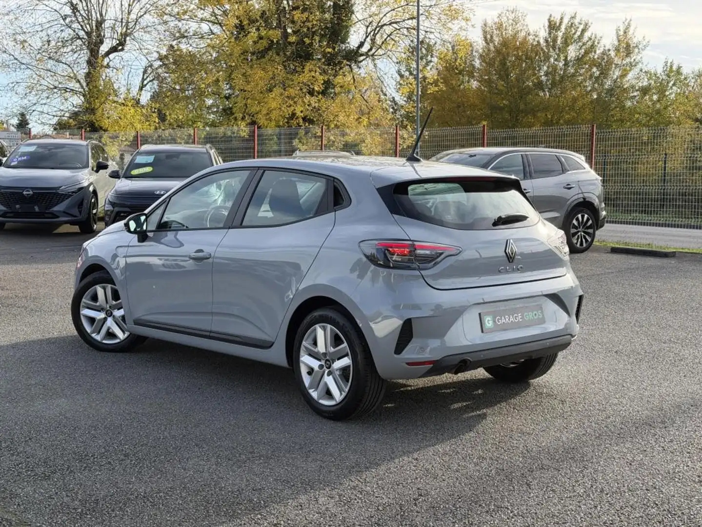 Renault Clio V TCe 90 ch GSR2 Evolution Gris - 2