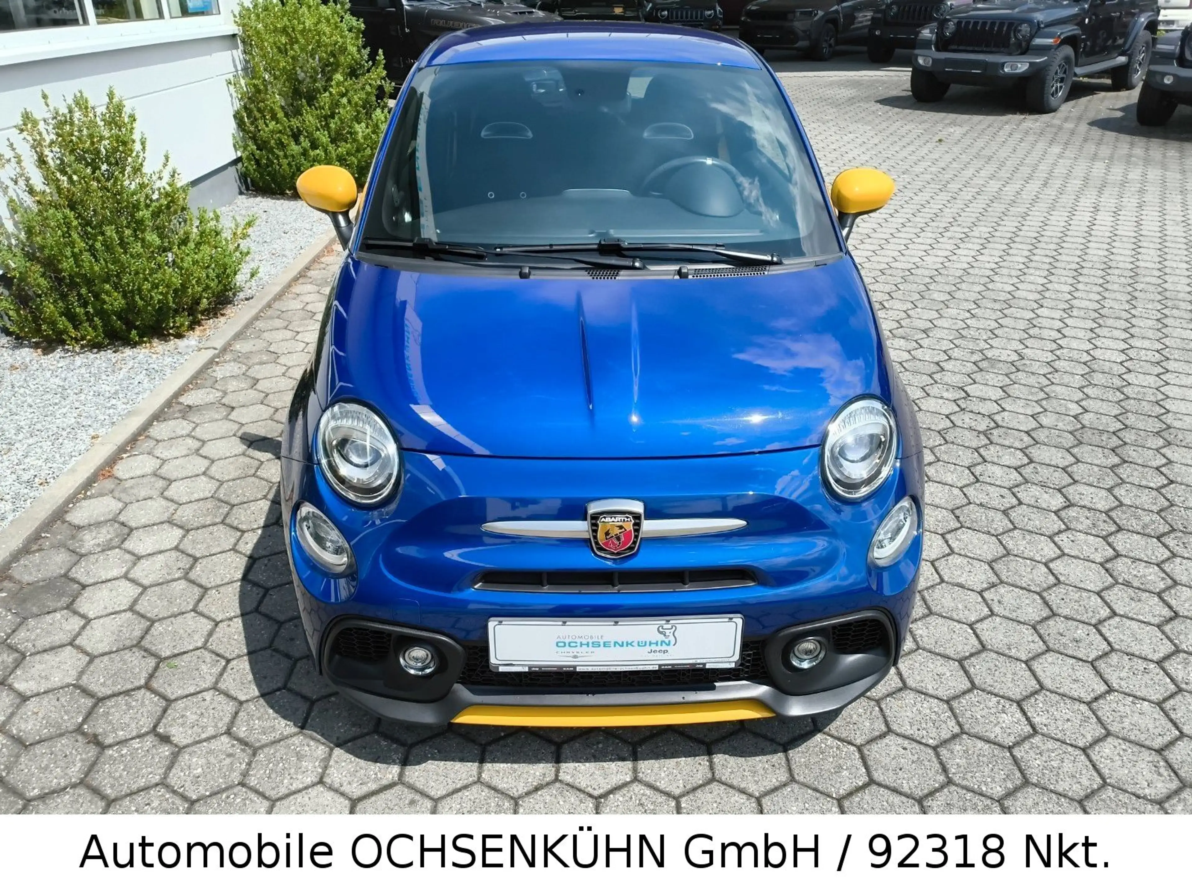 Abarth 595 PISTA / Navigation, Apple, Beats — photo 3