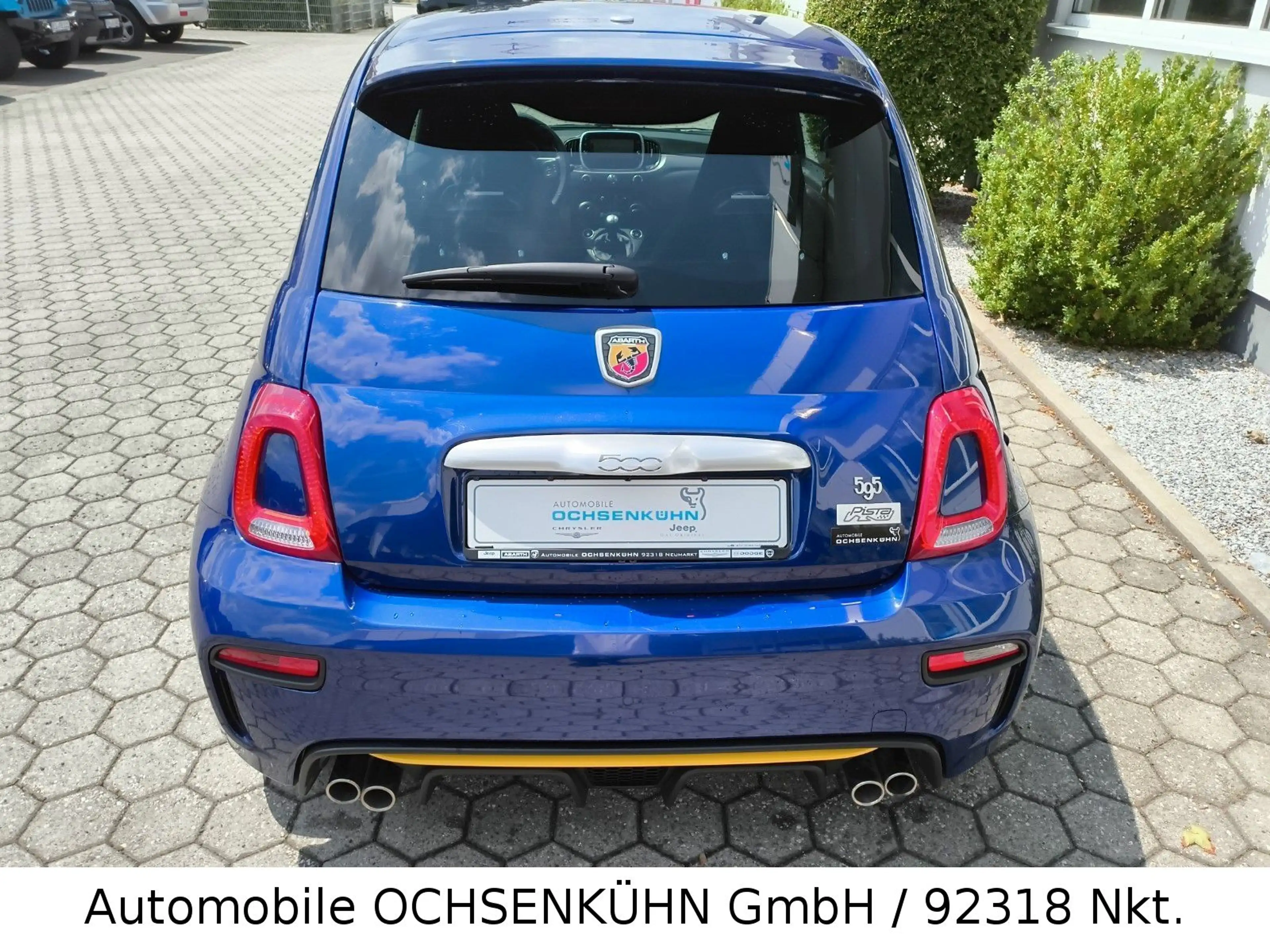Abarth 595 PISTA / Navigation, Apple, Beats — photo 5