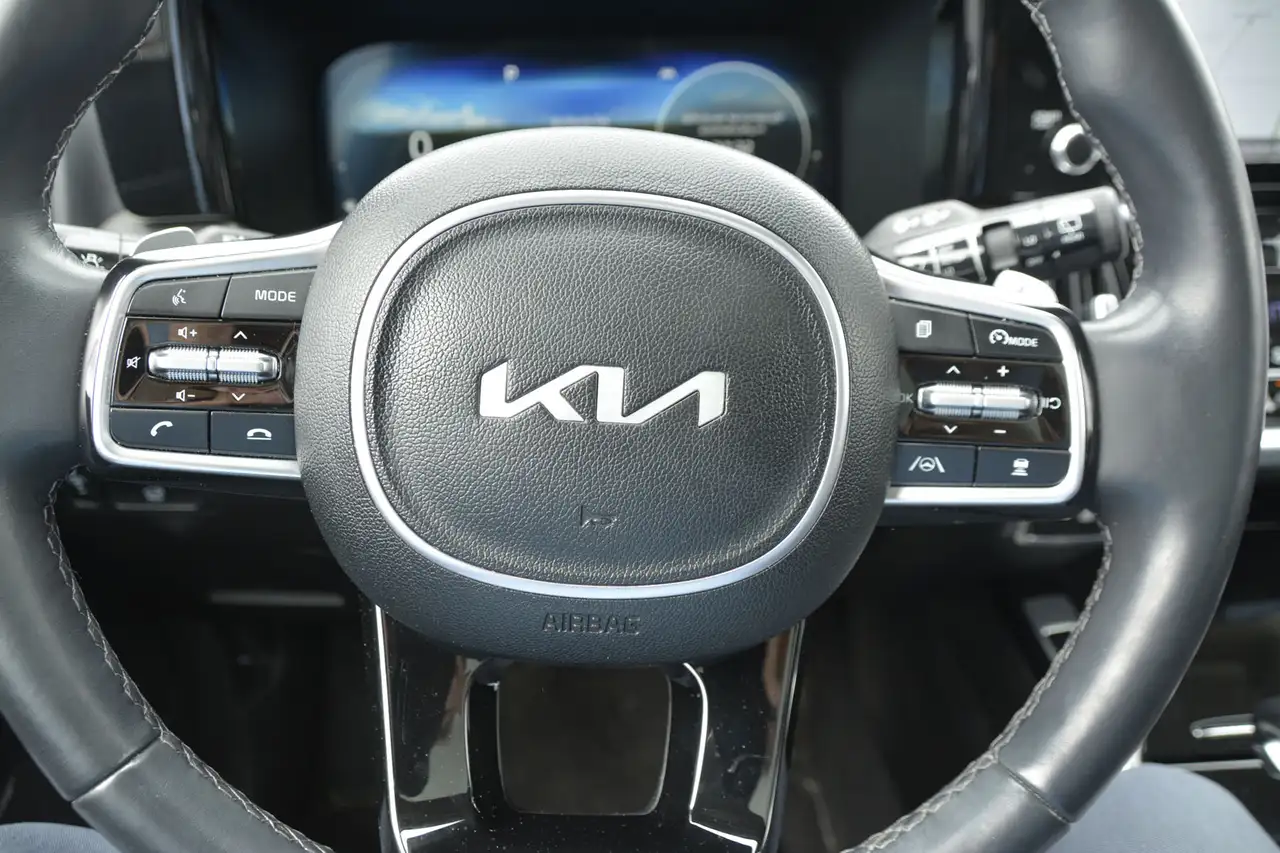 Kia Sorento снимка Kia Sorento