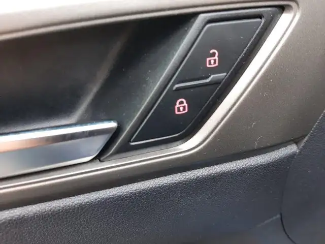 Volkswagen Polo view 10
