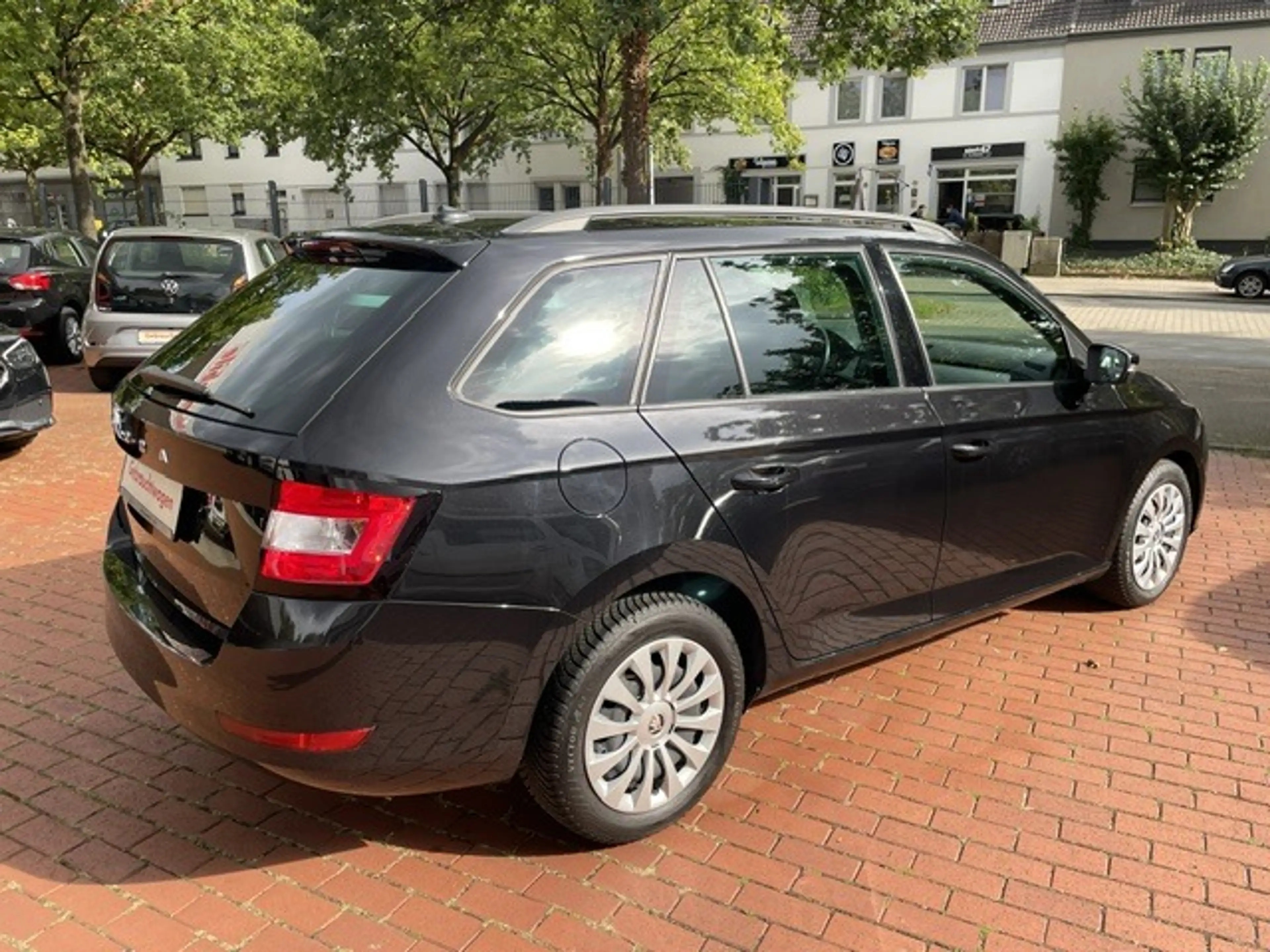 Skoda Fabia Kombi Ambition1.0TSI*Navi*DAB+*Carplay*PDC — photo 2