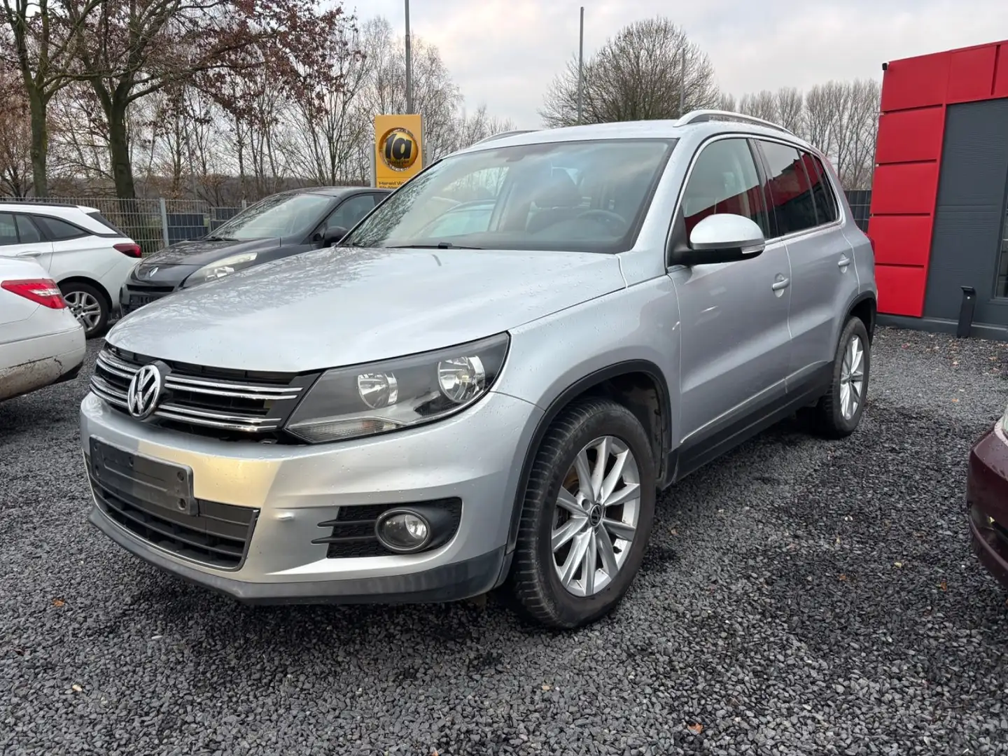 Volkswagen Tiguan Sport & Style 4Motion Silber - 1
