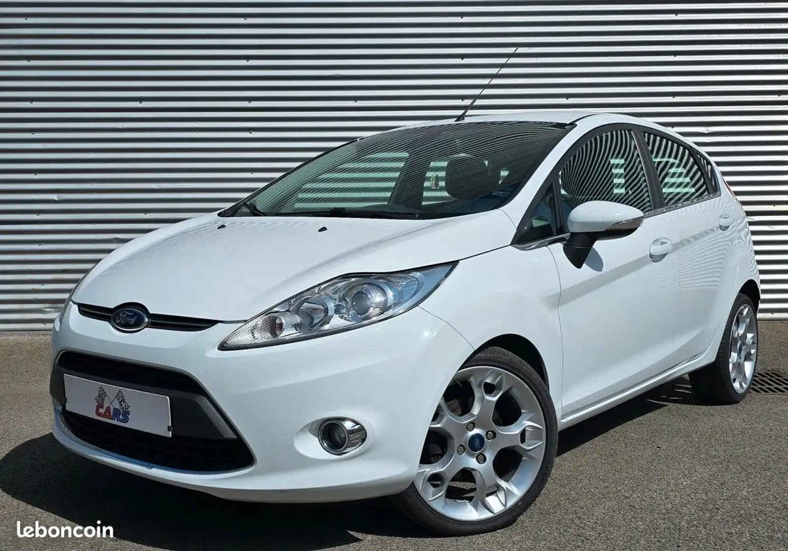 Ford Fiesta 1.6 Ti-VCT TITANIUM 120ch Blanc - 1