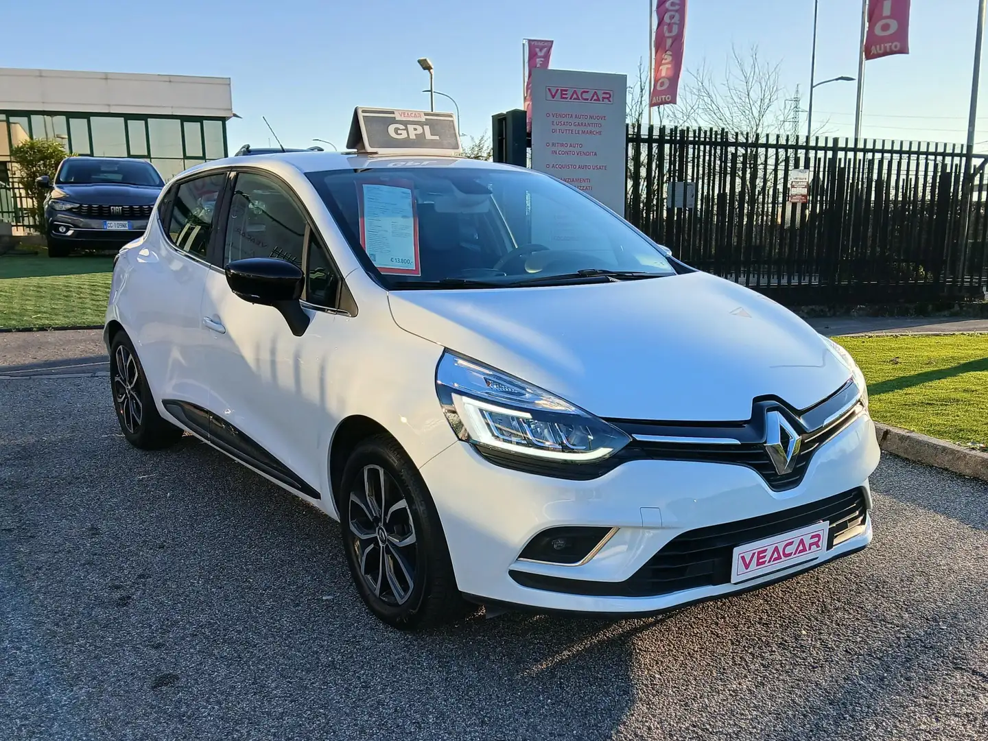 Renault Clio 0.9 tce Moschino Zen Gpl 90cv KM 21.000!! Bianco - 2