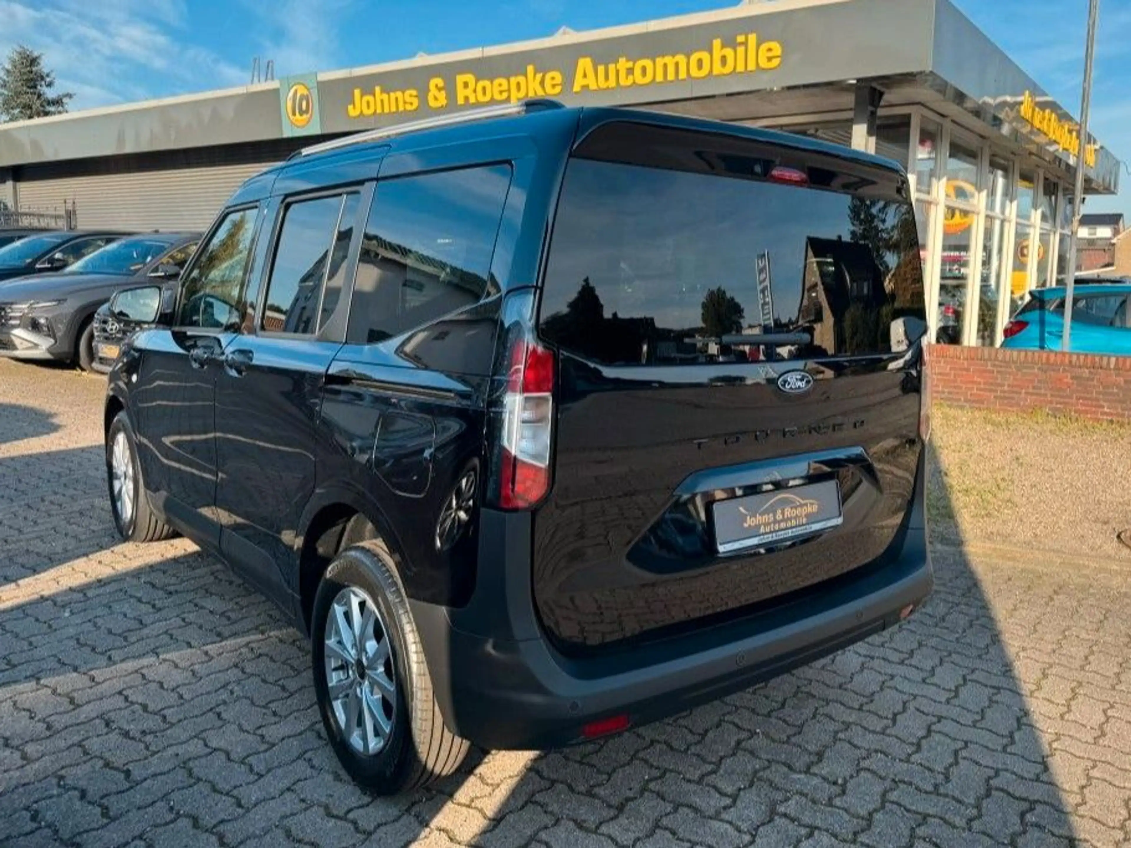 Ford Tourneo Courier Titanium Automatik /KAM/LHZ/SHZ — photo 7