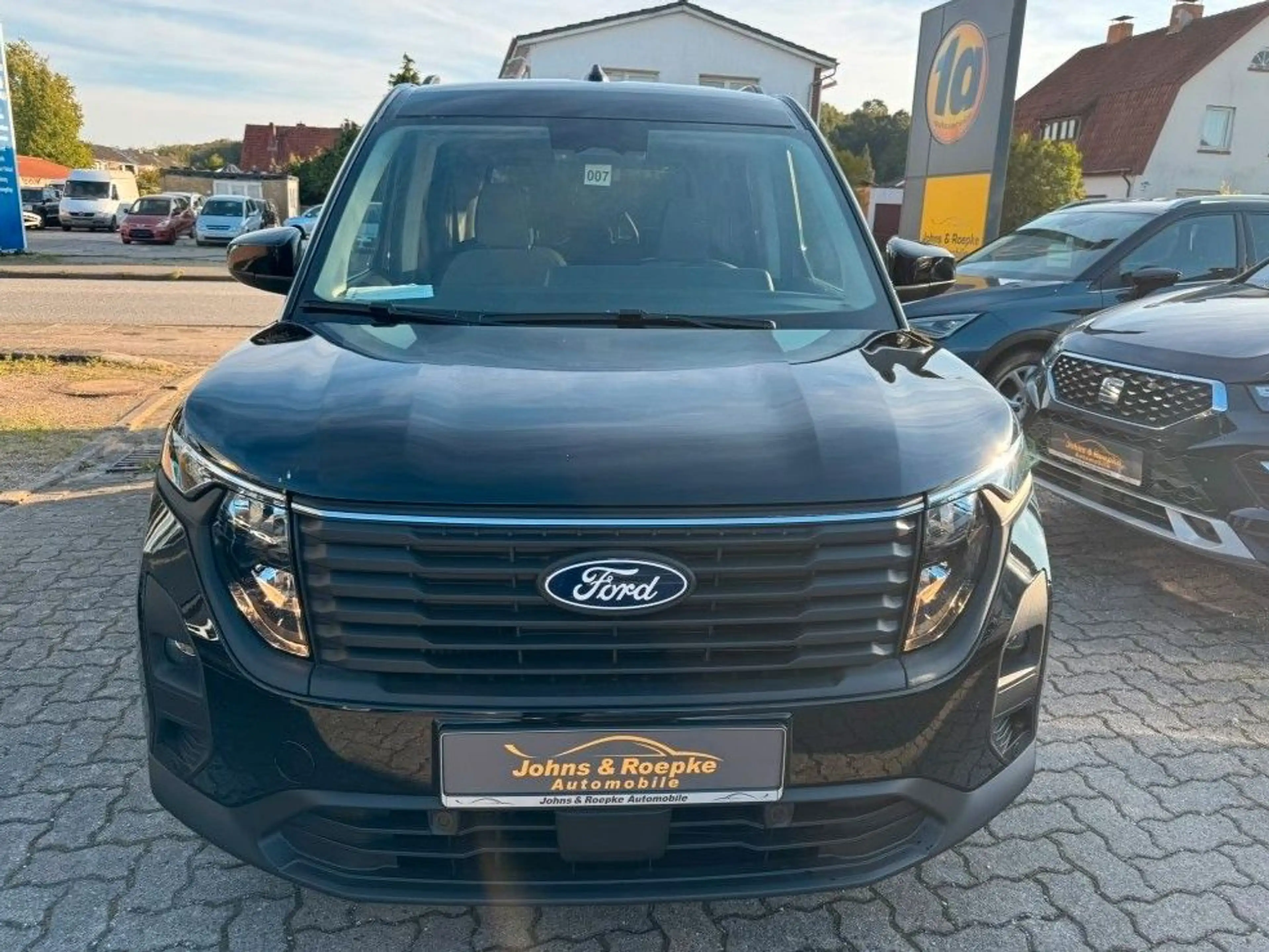 Ford Tourneo Courier Titanium Automatik /KAM/LHZ/SHZ — photo 16