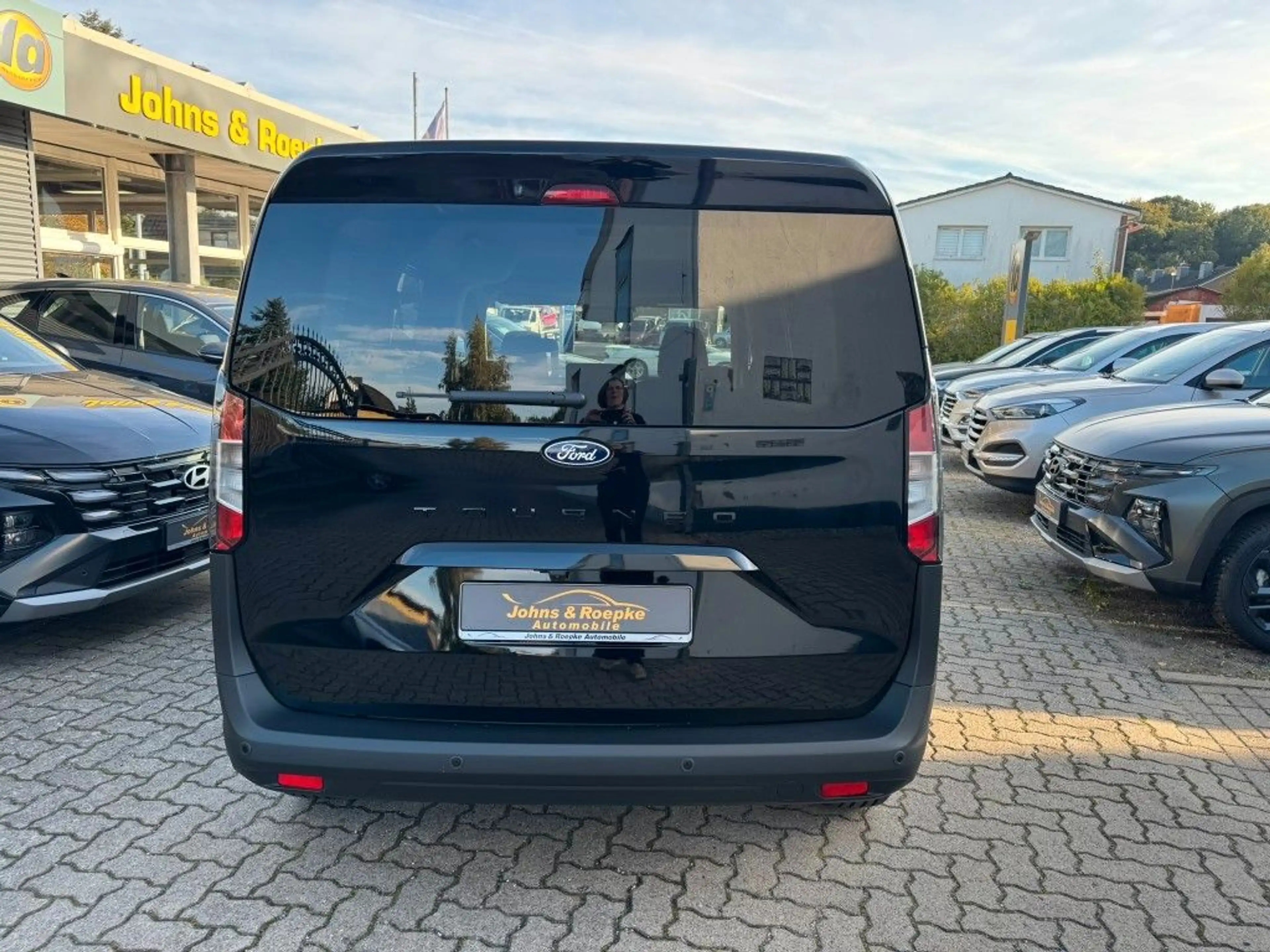 Ford Tourneo Courier Titanium Automatik /KAM/LHZ/SHZ — photo 8