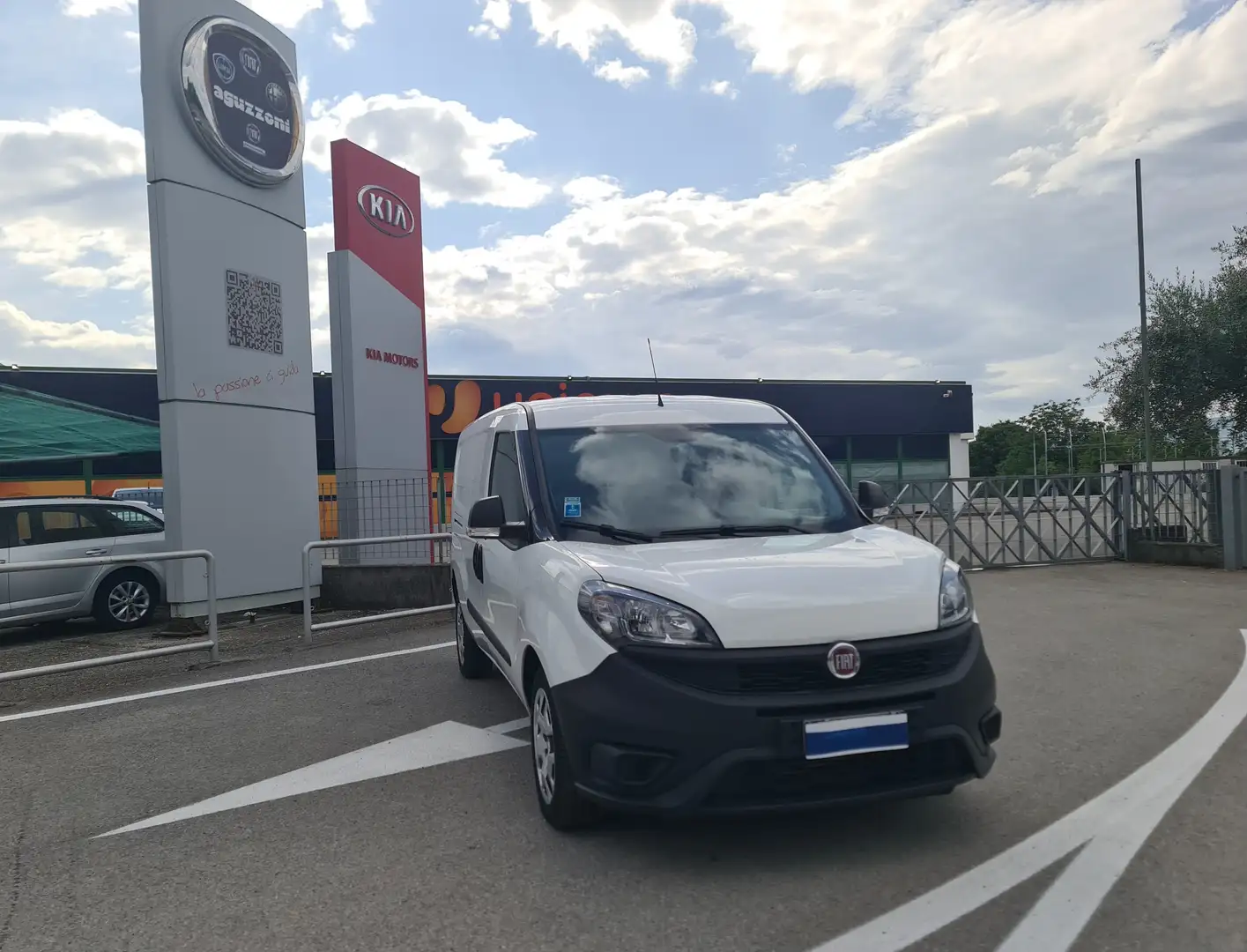 Fiat Doblò Cargo Maxi SX 1.6 mjet 105cv portata magg Bianco - 1